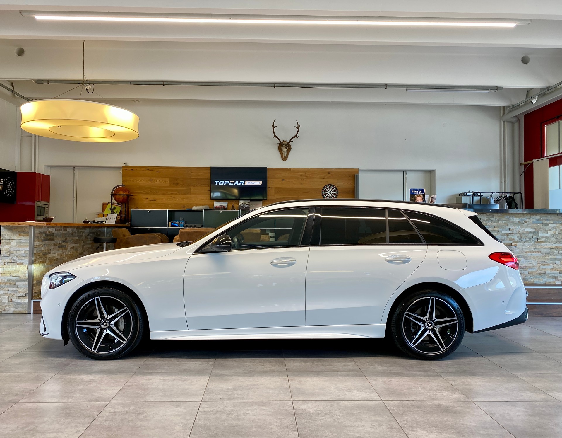 MERCEDES-BENZ C 300de T 4Matic AMG LINE-image-2