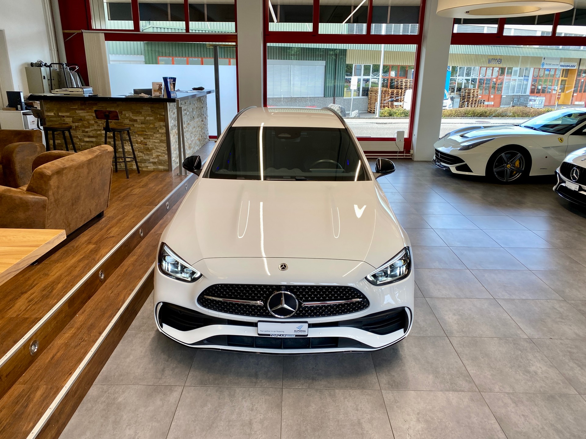 MERCEDES-BENZ C 300de T 4Matic AMG LINE-image-9