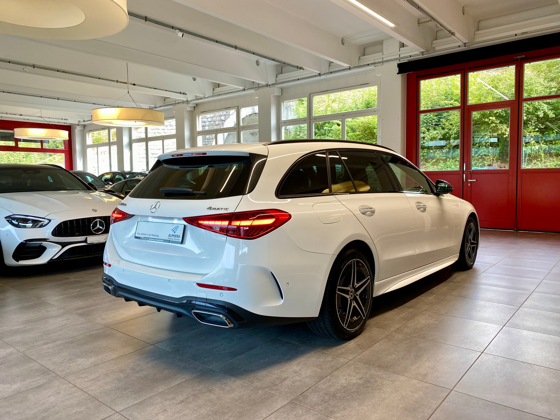 MERCEDES-BENZ C 300de T 4Matic AMG LINE-image-6