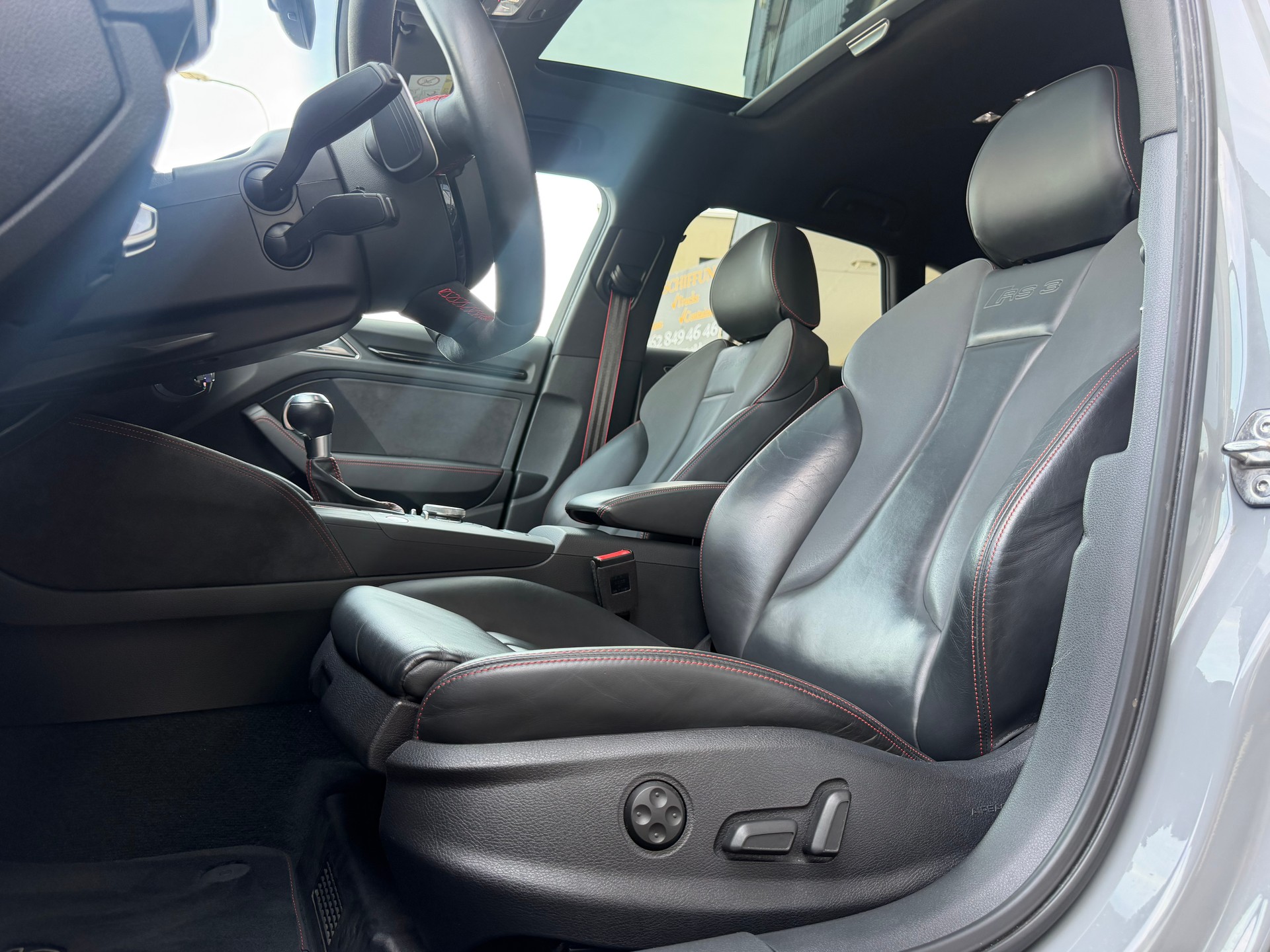 AUDI RS3 2.5 TSI quattro S-tronic-image-7