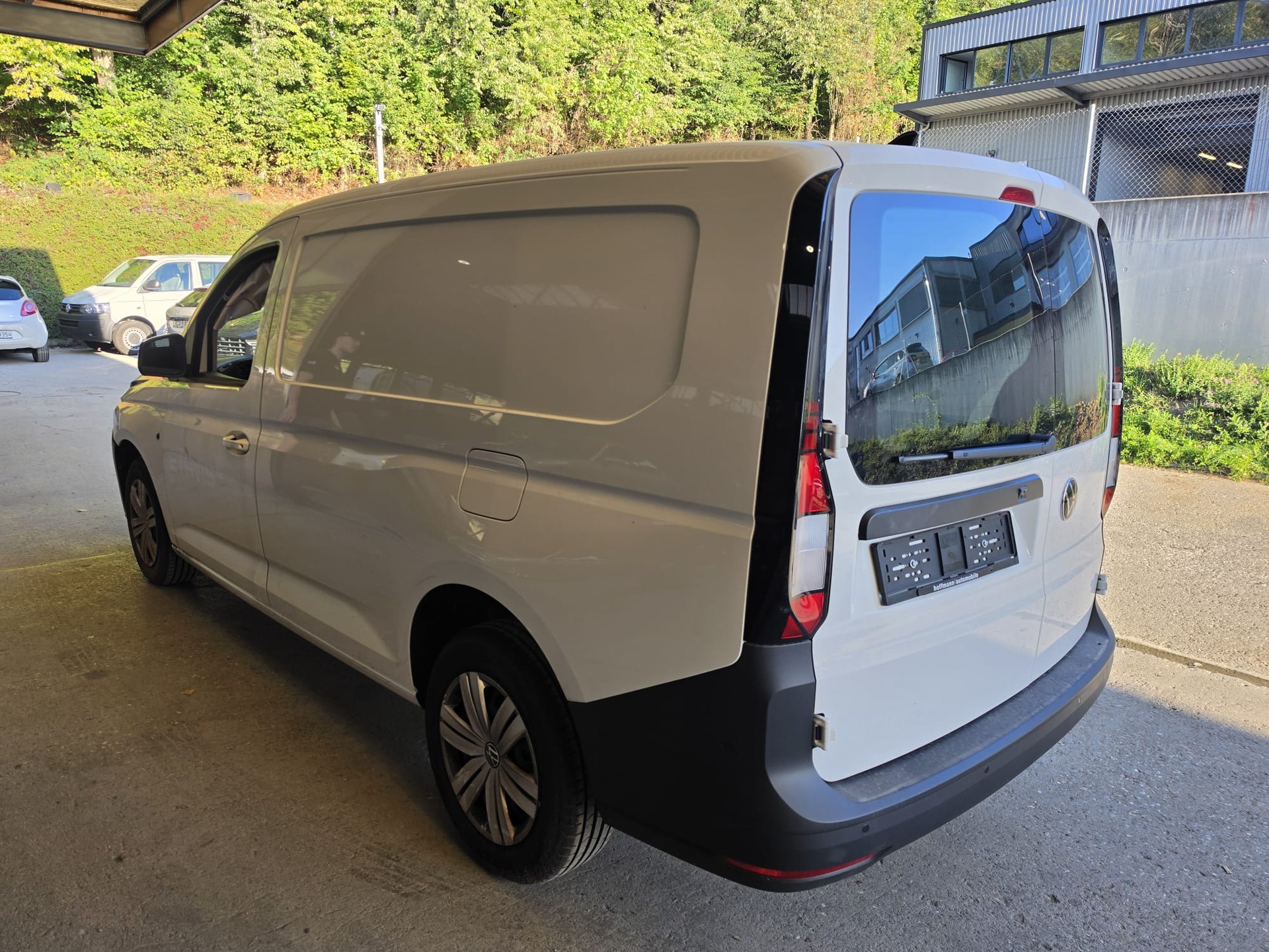 VW Caddy Maxi 2.0 TDI Life DSG-image-2