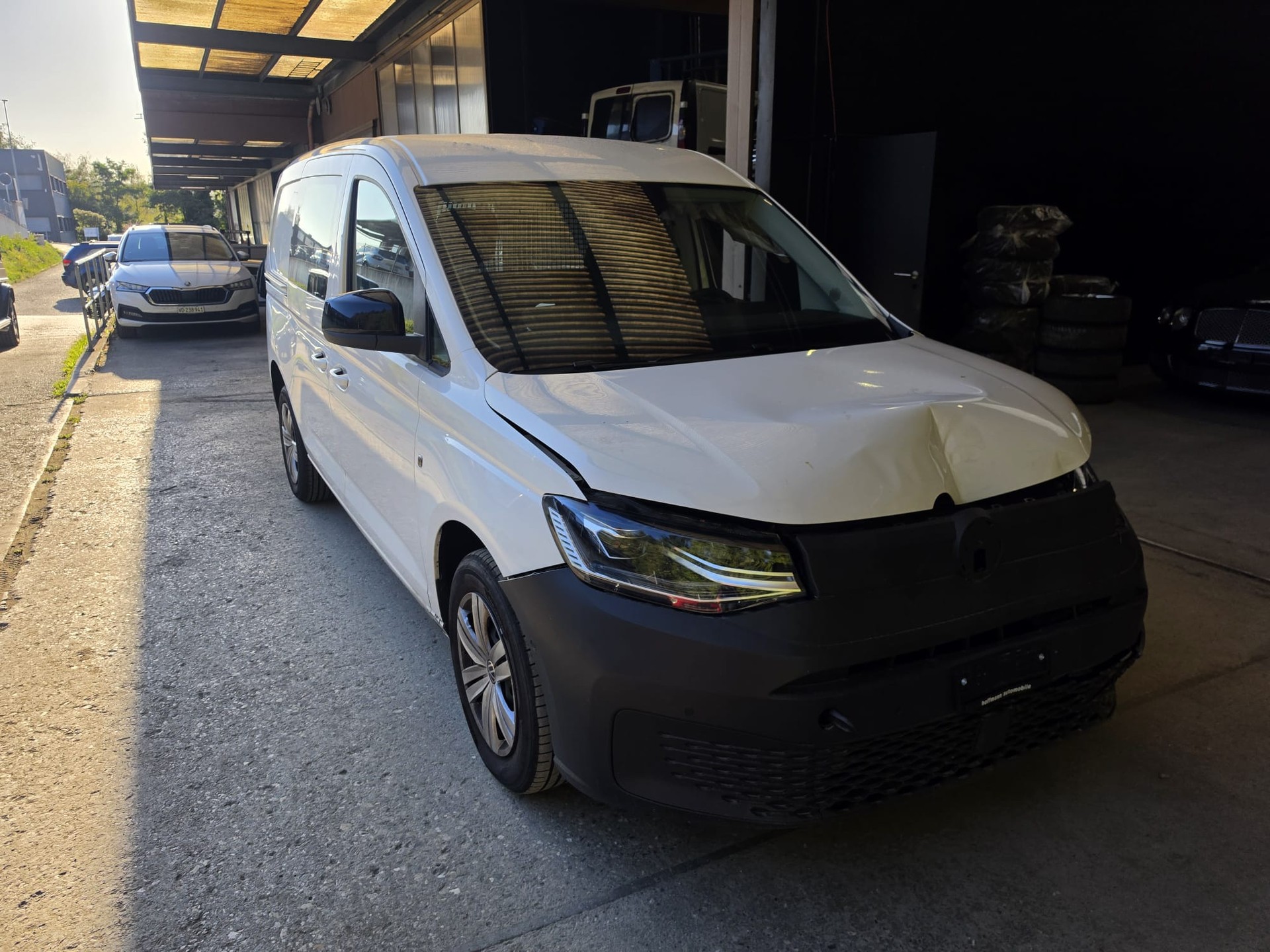 VW Caddy Maxi 2.0 TDI Life DSG-image-1