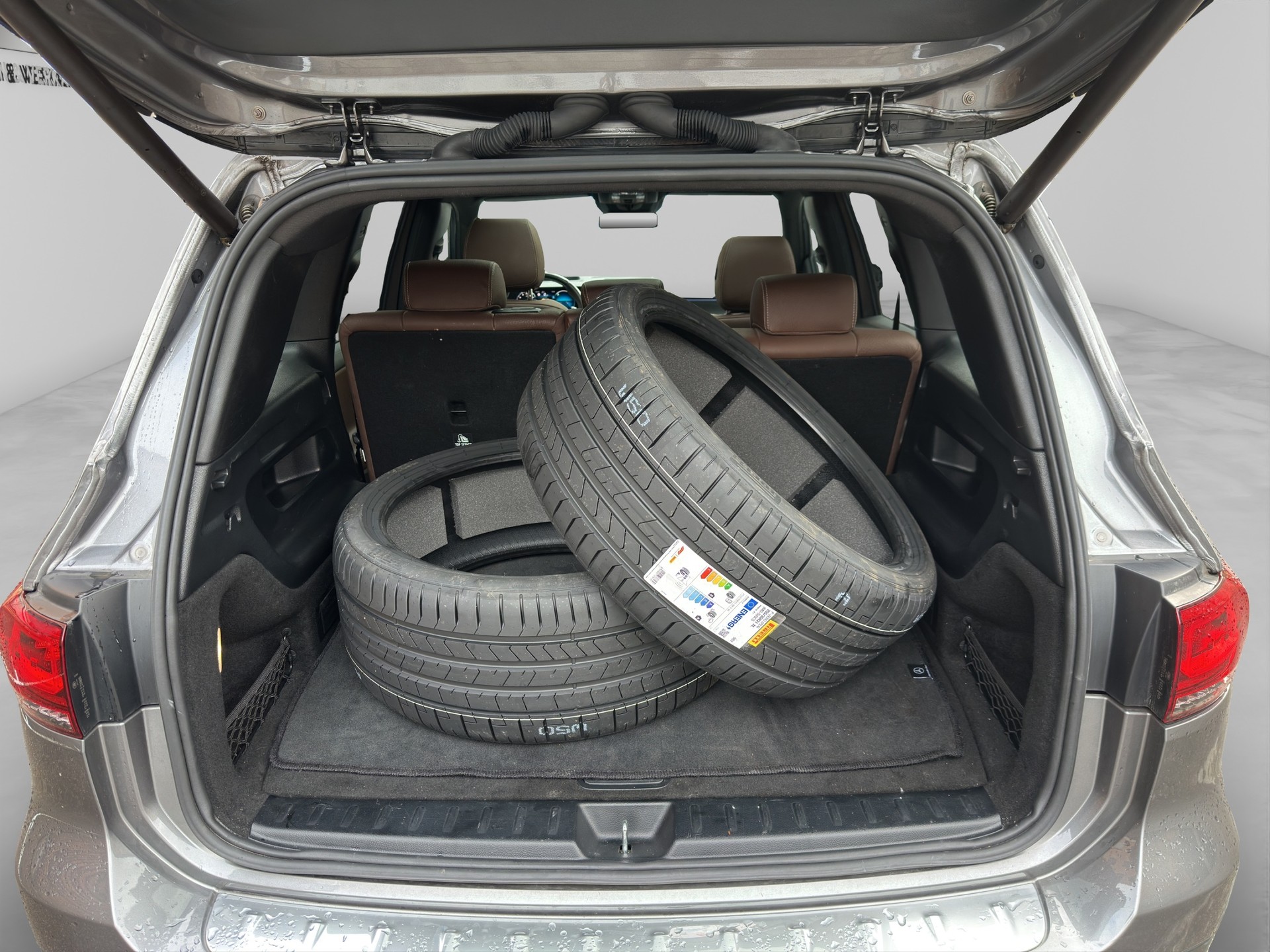 MERCEDES-BENZ GLB 35 AMG 4Matic 8G-Tronic-image-15