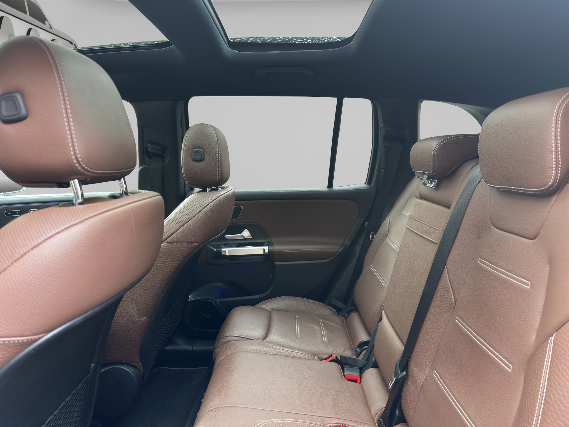 MERCEDES-BENZ GLB 35 AMG 4Matic 8G-Tronic-image-14