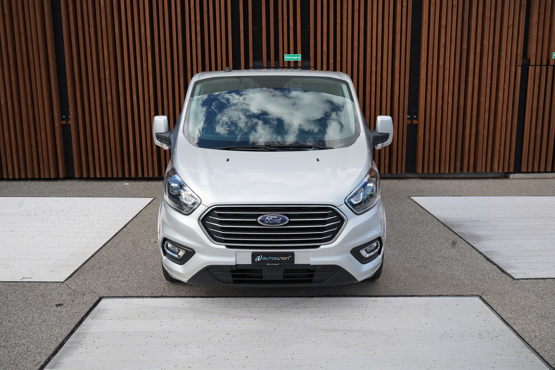 FORD TOURNEO CUSTOM 320 L2H1 TITANIUM X AUTOMAT l 170 PS-image-10