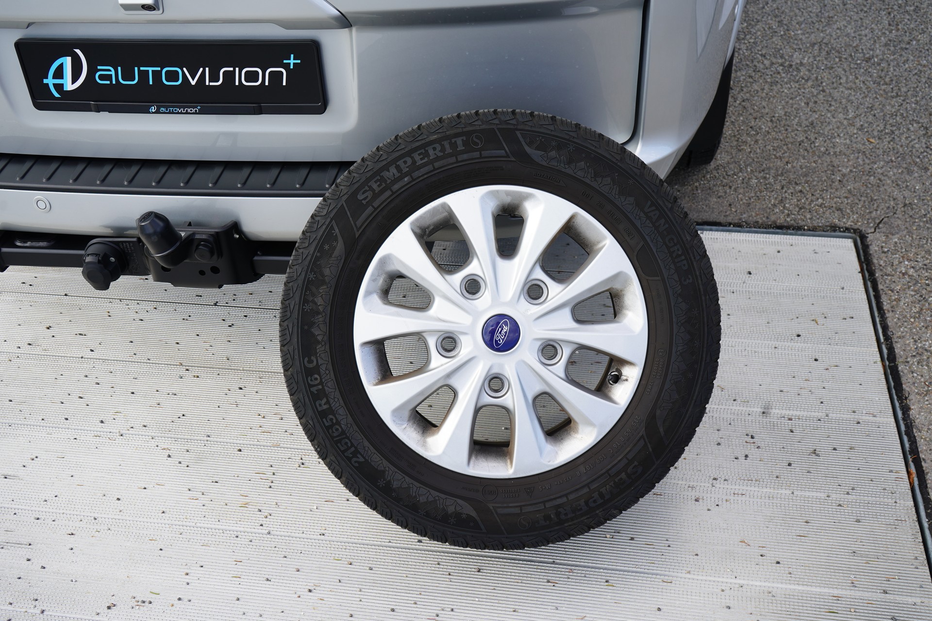 FORD TOURNEO CUSTOM 320 L2H1 TITANIUM X AUTOMAT l 170 PS-image-17