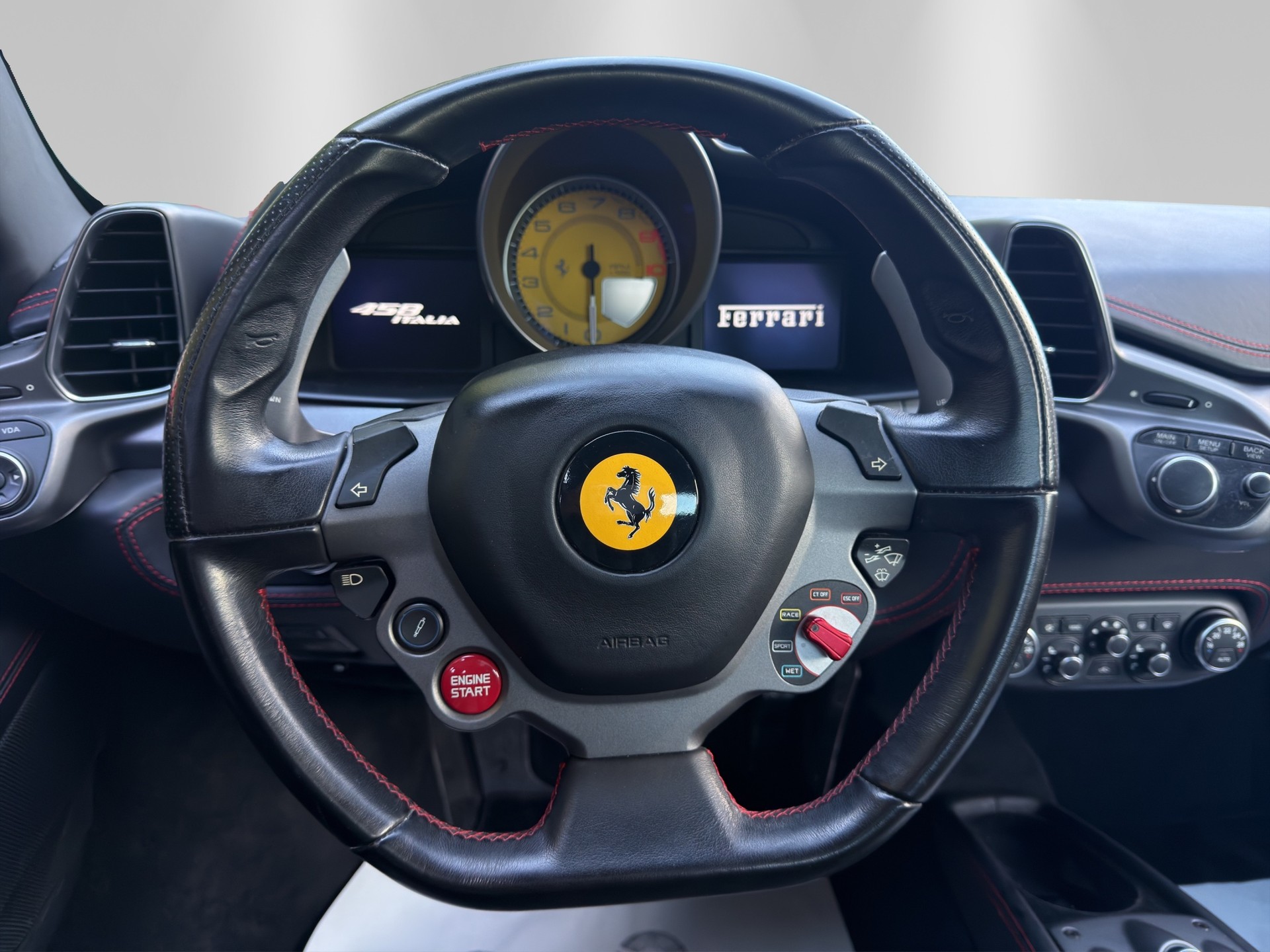 FERRARI 458 Italia 4.5 V8-image-9