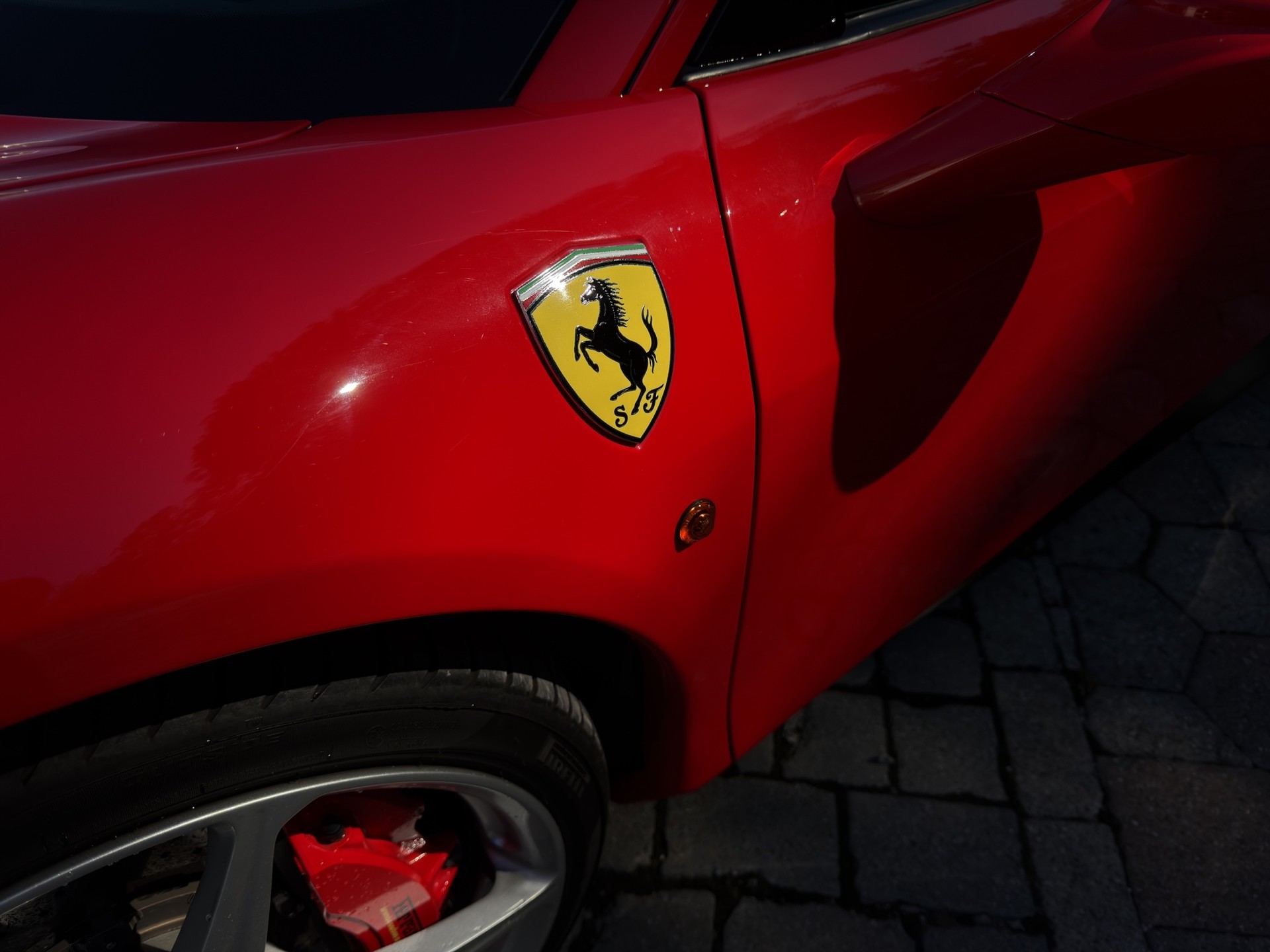 FERRARI 458 Italia 4.5 V8-image-2