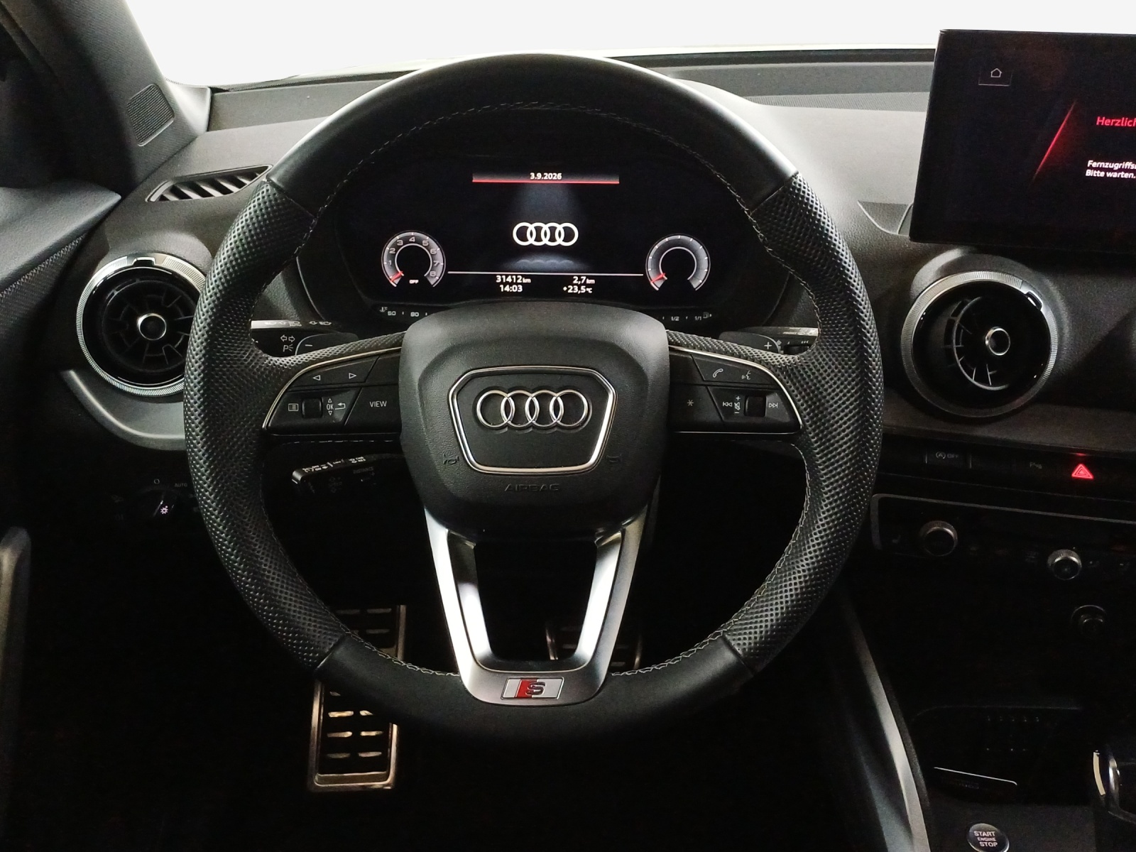 AUDI Q2 40 TFSI S line quattro S-tronic-image-9