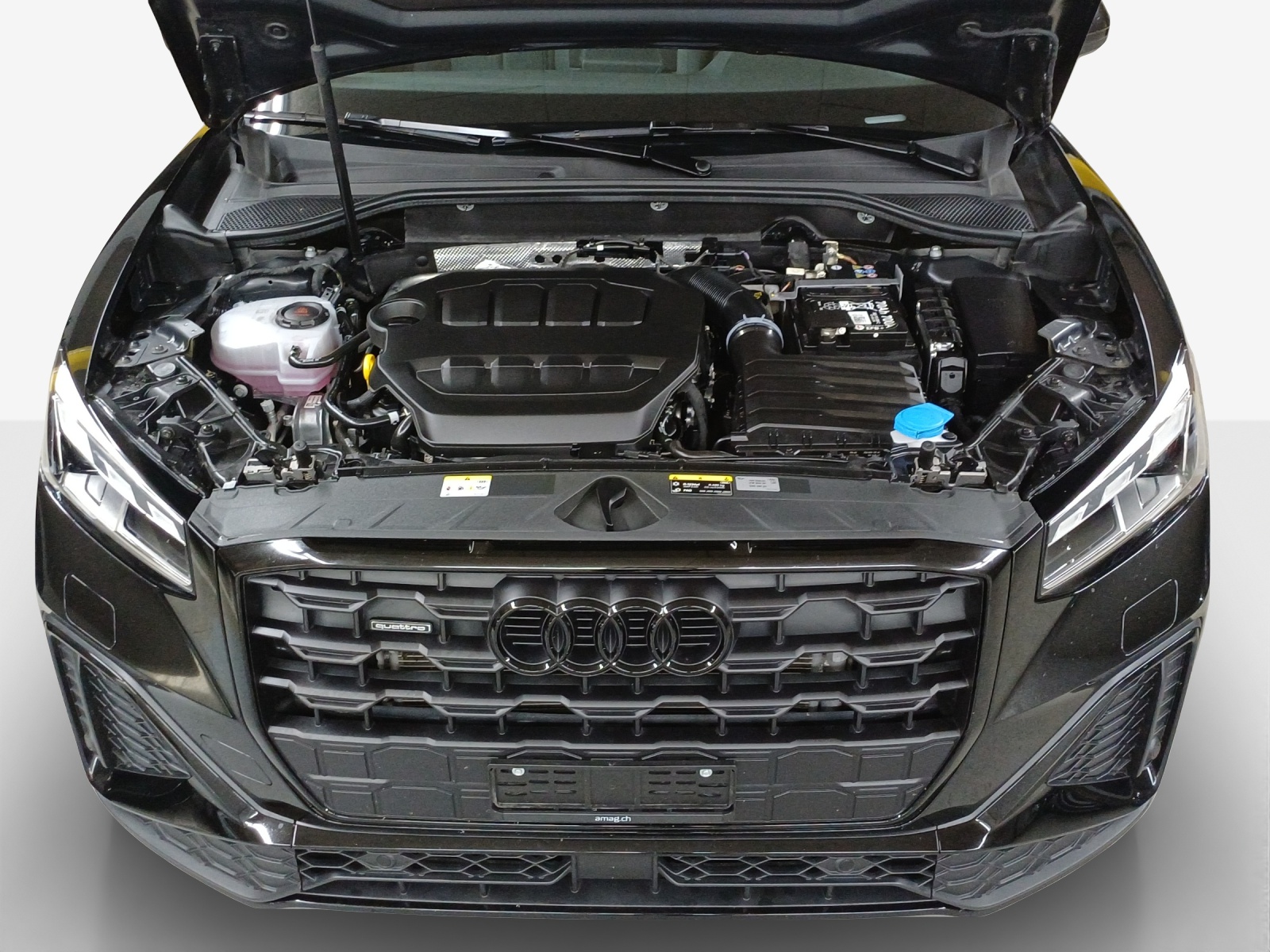 AUDI Q2 40 TFSI S line quattro S-tronic-image-14