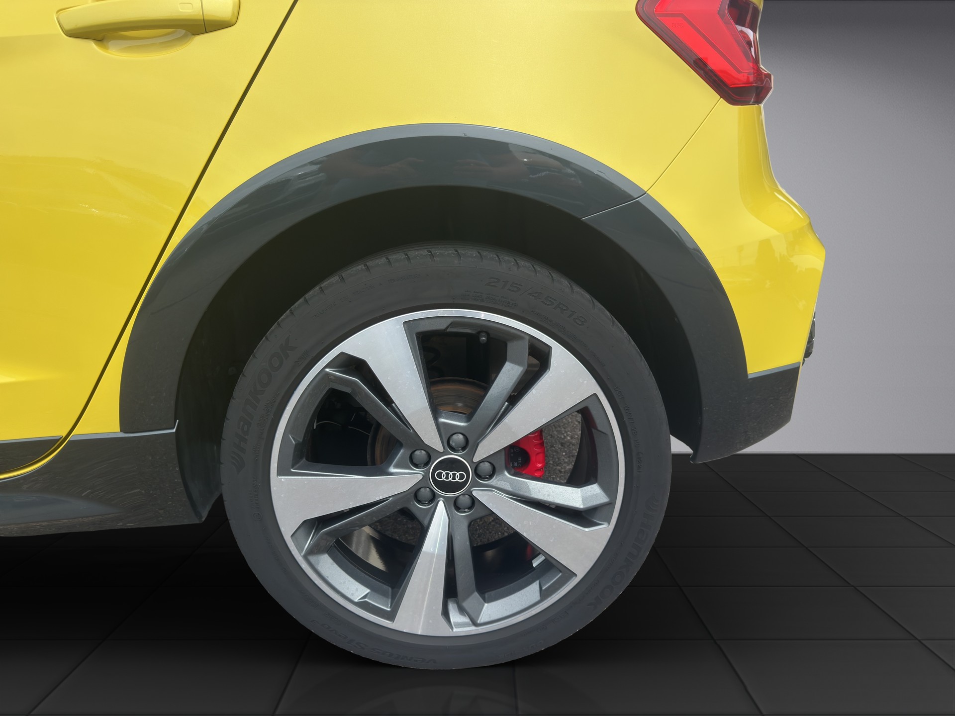 AUDI A1 Sportback 1.5 35 TFSI S-Line City Carver-image-4