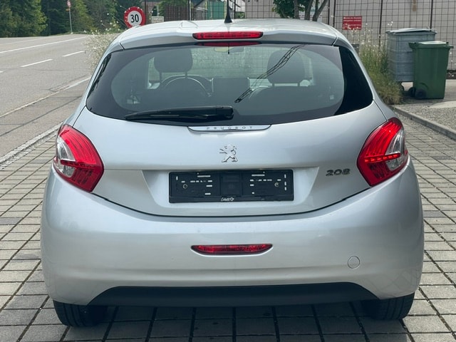 PEUGEOT 208 1.4 VTI Active-image-8