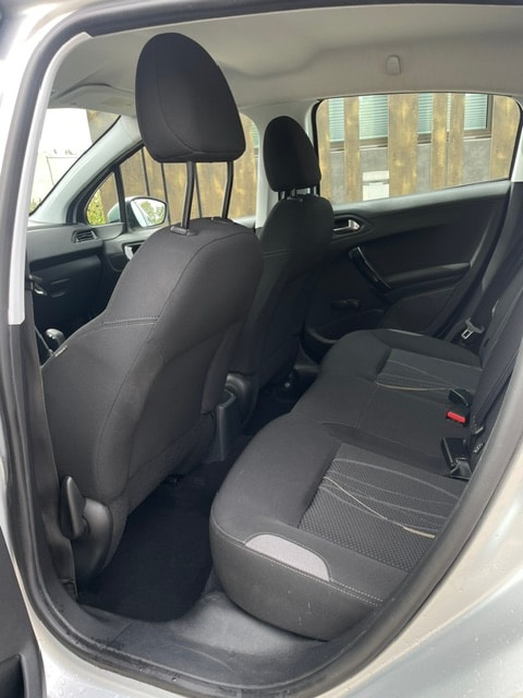 PEUGEOT 208 1.4 VTI Active-image-25