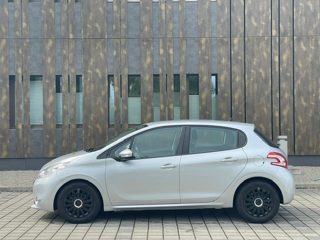 PEUGEOT 208 1.4 VTI Active-image-5