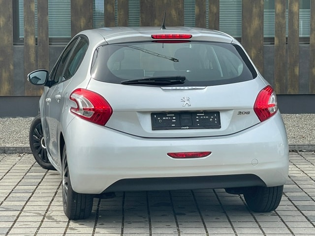 PEUGEOT 208 1.4 VTI Active-image-10