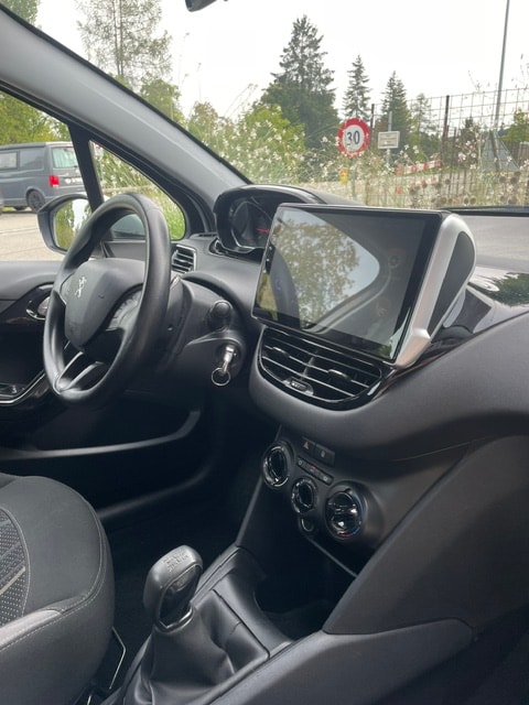 PEUGEOT 208 1.4 VTI Active-image-21