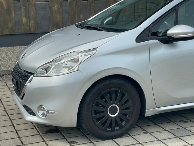 PEUGEOT 208 1.4 VTI Active-image-6