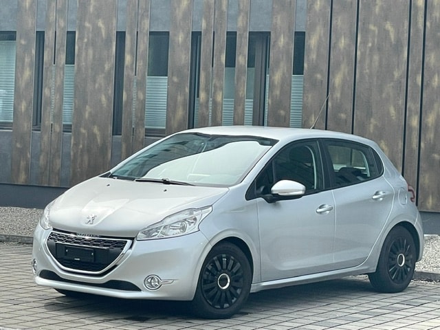 PEUGEOT 208 1.4 VTI Active-image-2