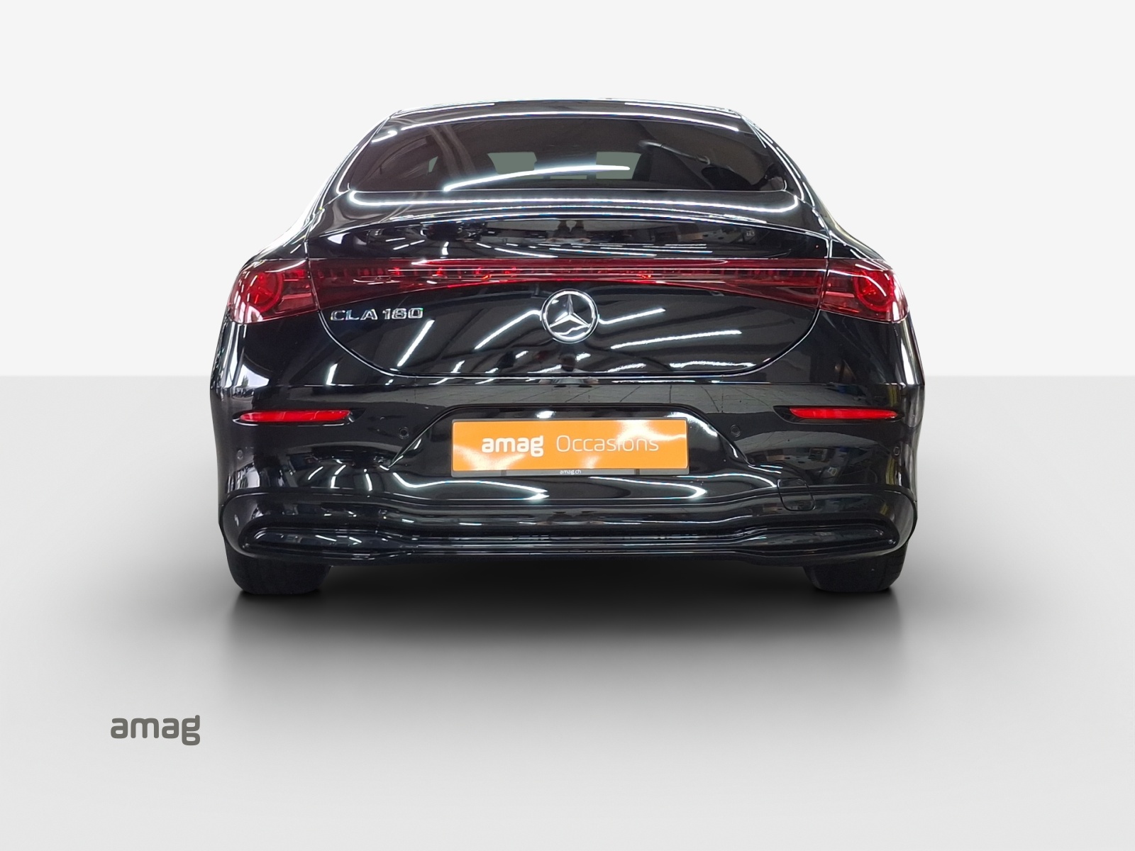 MERCEDES-BENZ CLA 180 8G-DCT-image-3