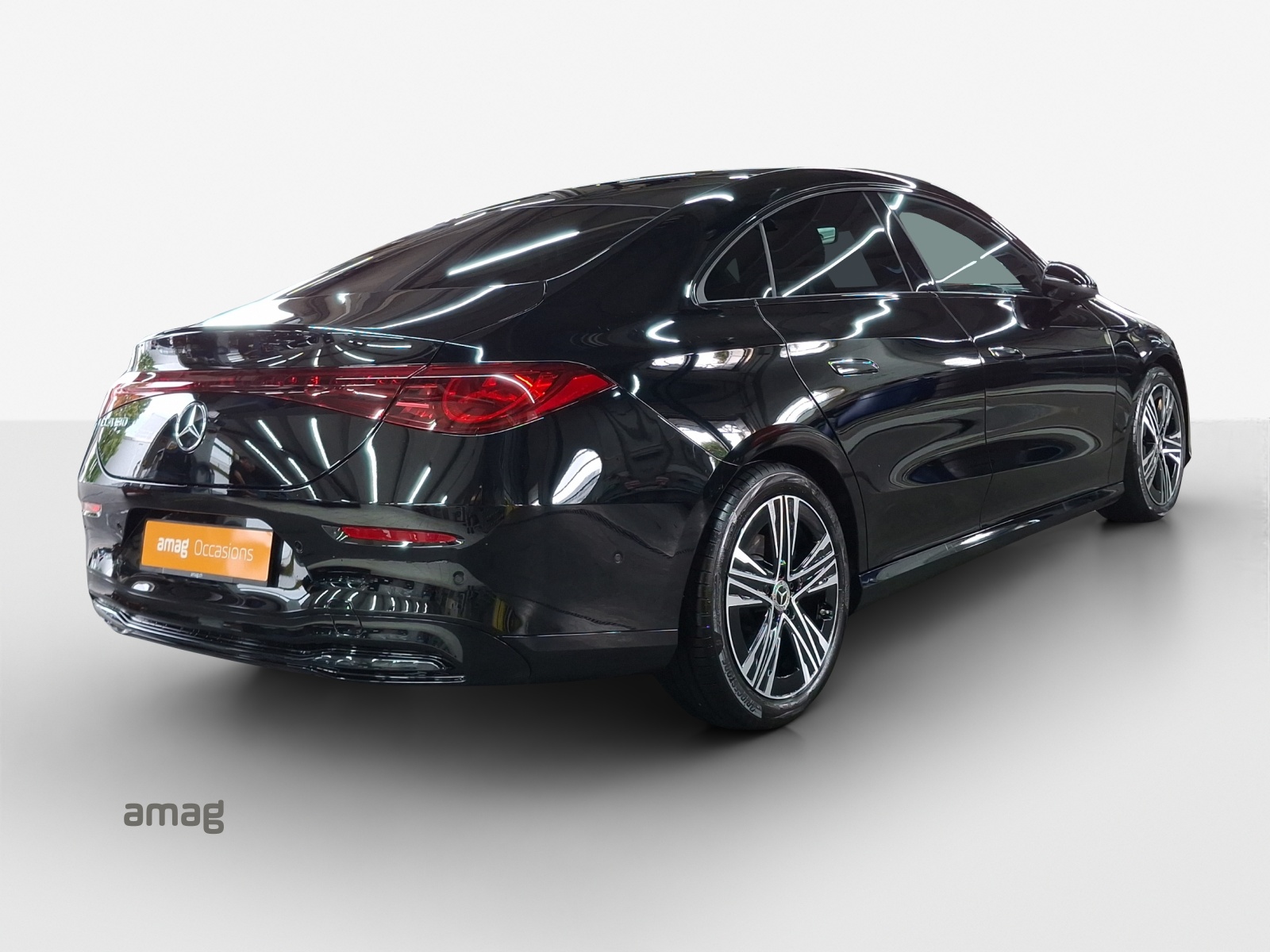 MERCEDES-BENZ CLA 180 8G-DCT-image-4
