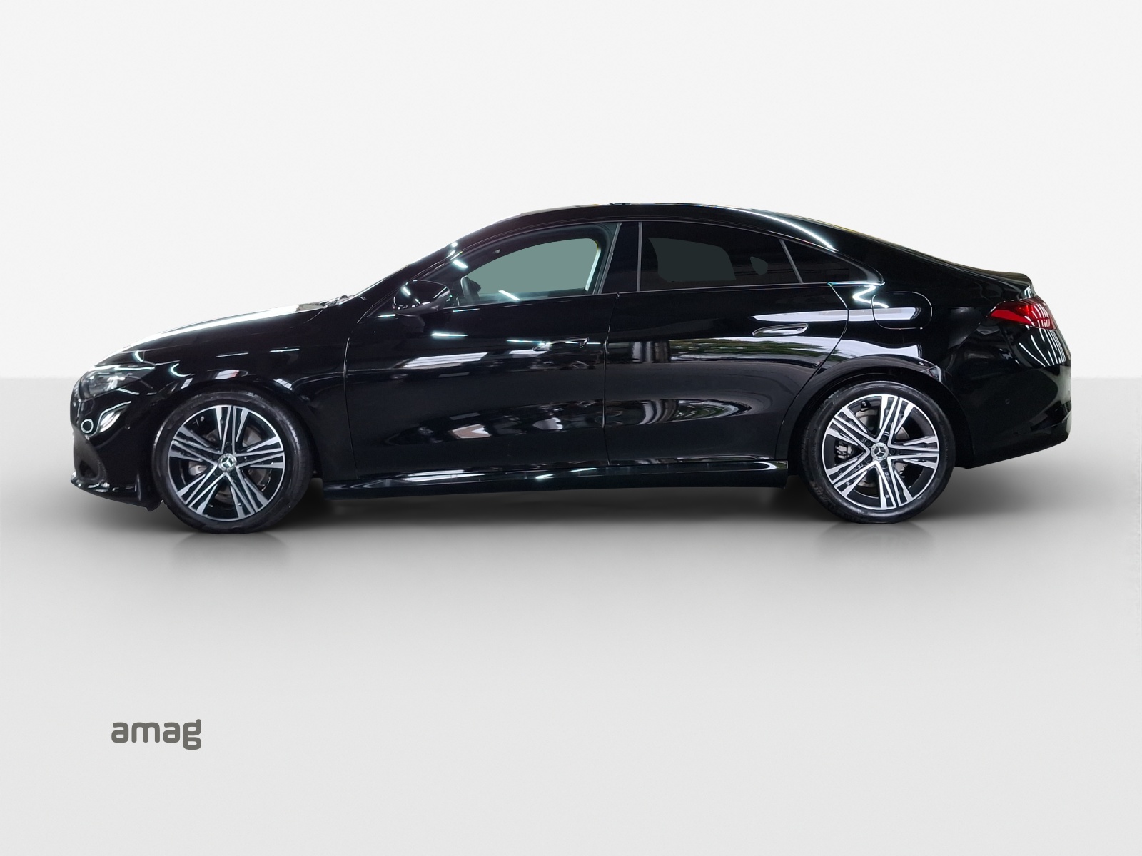 MERCEDES-BENZ CLA 180 8G-DCT-image-1