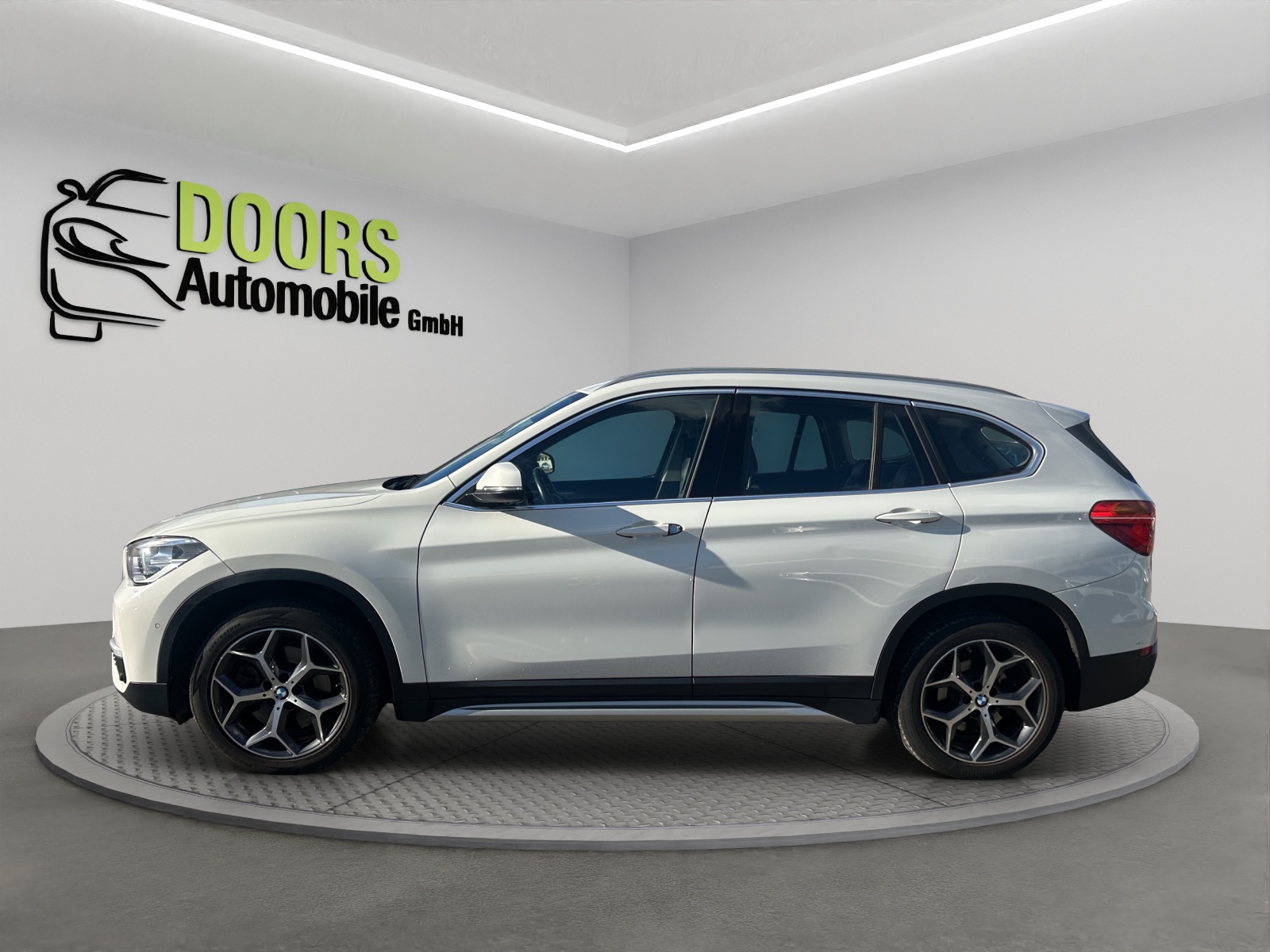 BMW X1 xDrive 20d Sport Line Steptronic-image-6