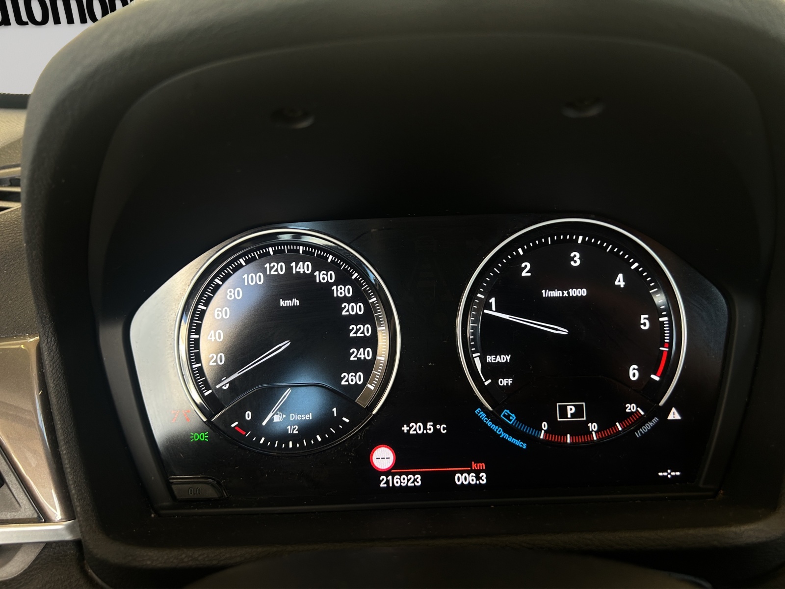 BMW X1 xDrive 20d Sport Line Steptronic-image-19