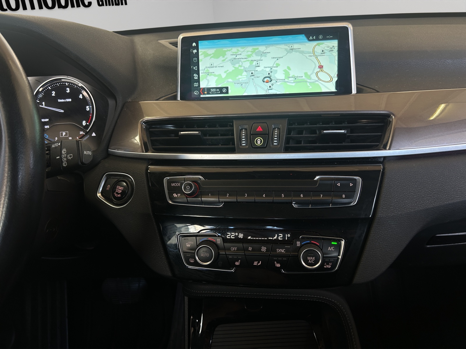 BMW X1 xDrive 20d Sport Line Steptronic-image-12