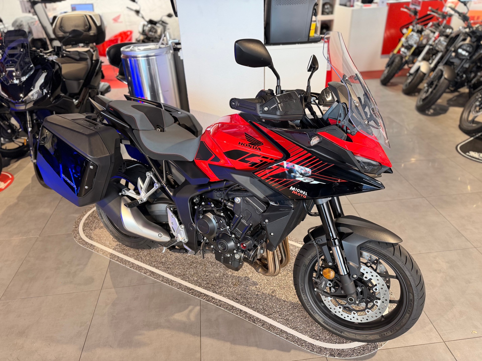 HONDA CB1000GT-showroom-element-1