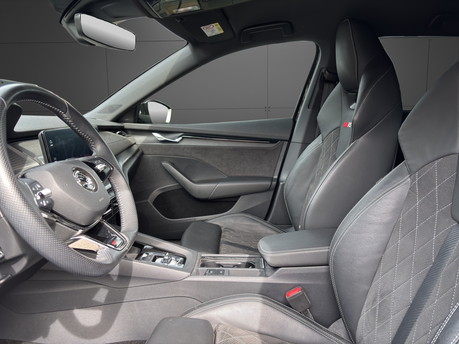 SKODA Octavia Combi 2.0 TSI DSG RS-image-2