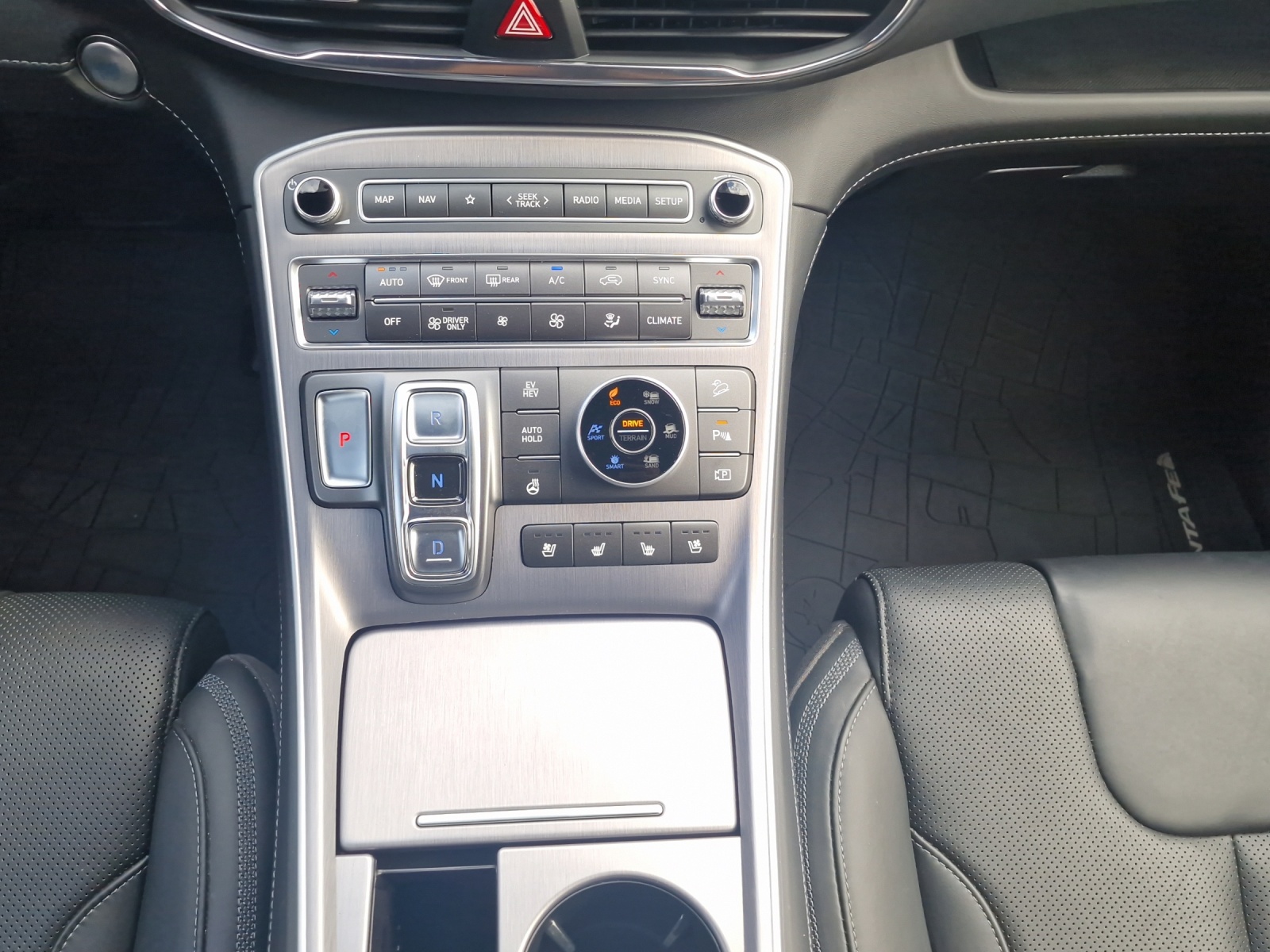 HYUNDAI Santa Fe 1.6 T-GDi PHEV Vertex-image-6