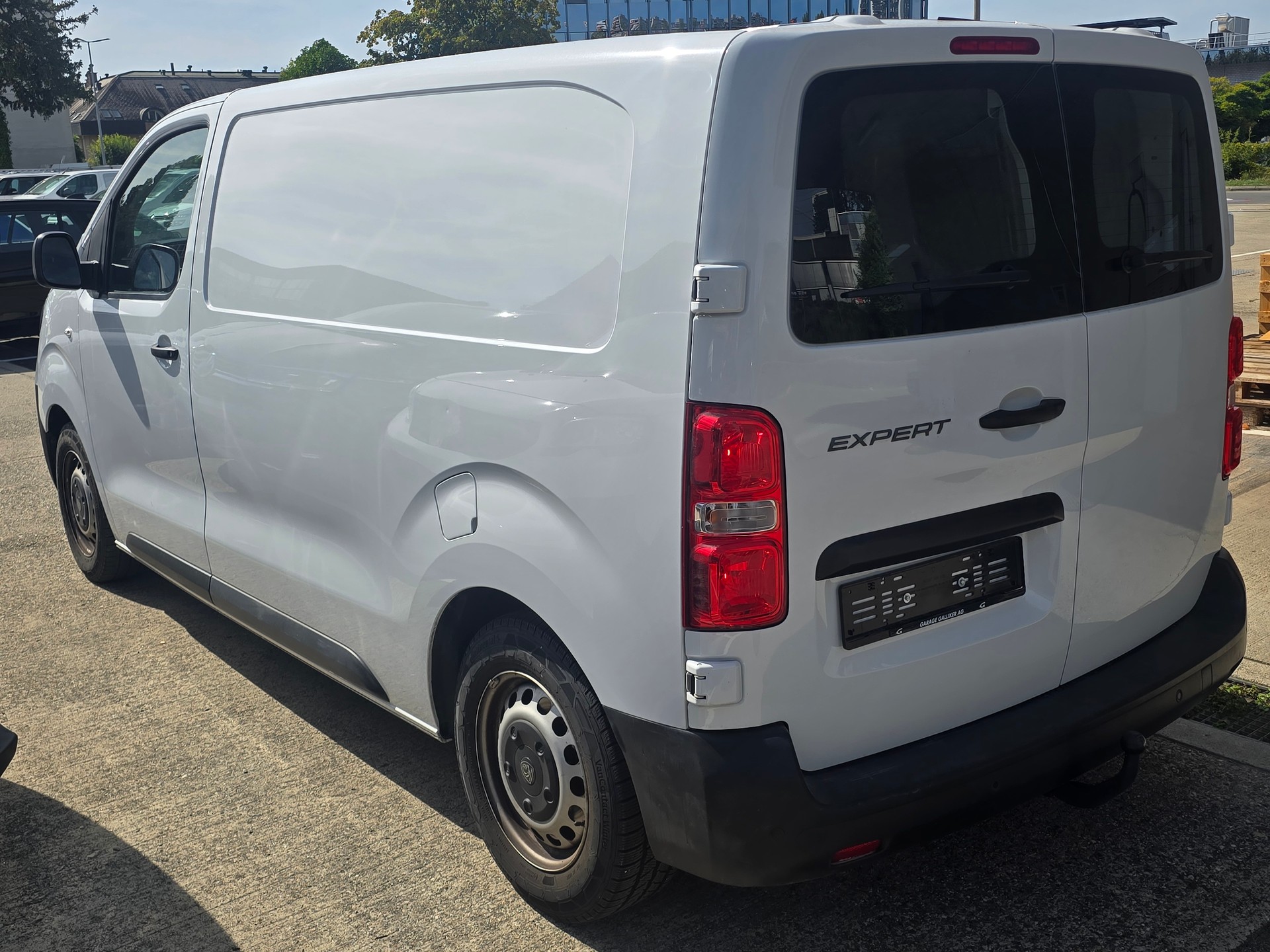 PEUGEOT Expert 1.5 BlueHDi 120 S&S Standard-image-3