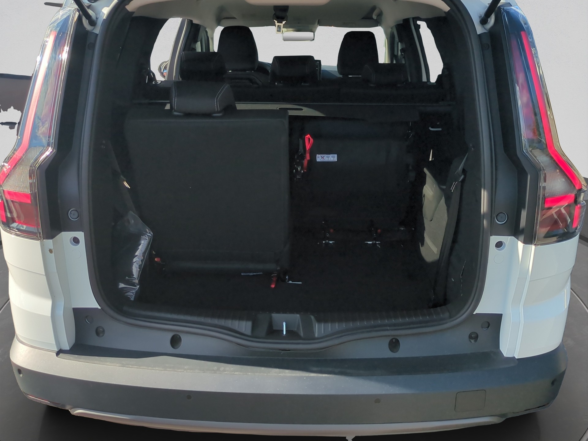 DACIA Jogger TCe 110 Journey-image-13