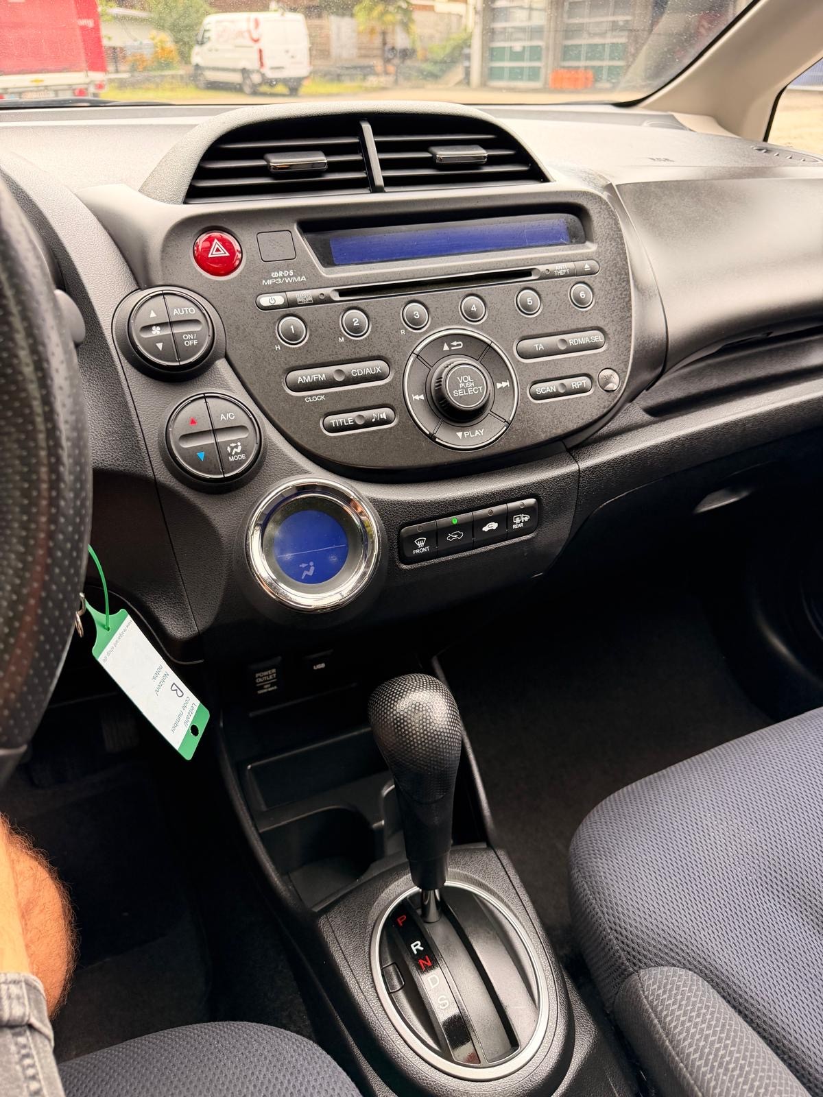 HONDA Jazz 1.3i Hybrid Elegance CVT-image-9