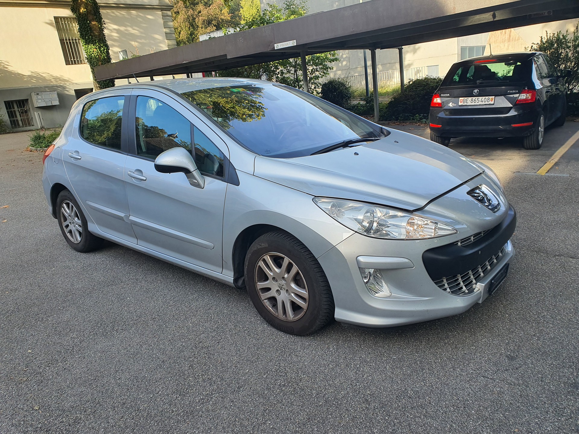 PEUGEOT 308 1.6 HDI Sport-image-1
