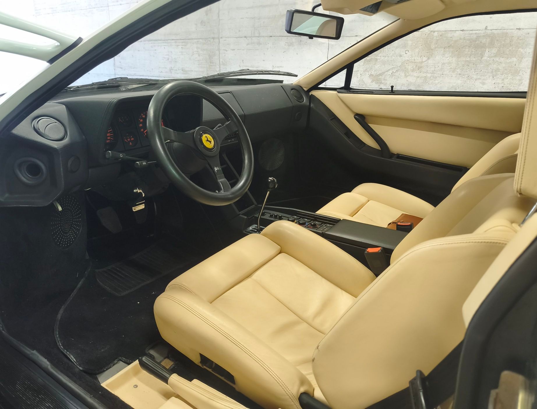 FERRARI testarossa-image-5
