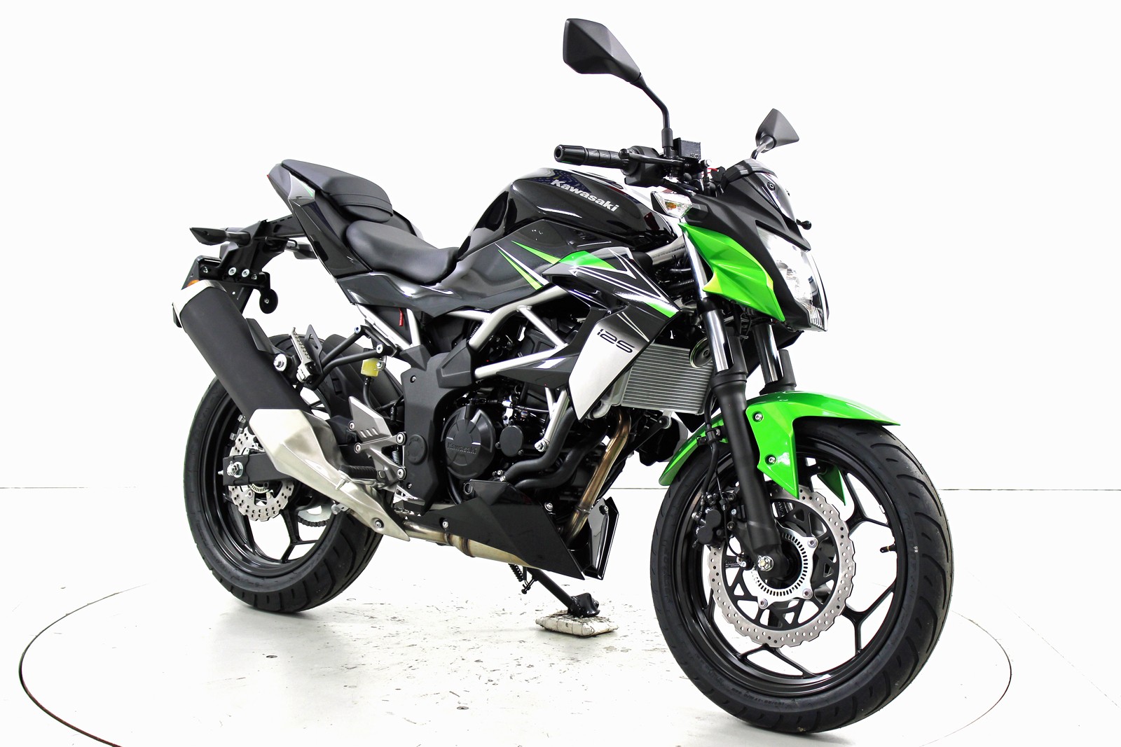 KAWASAKI Z 125 ABS-showroom-element-1