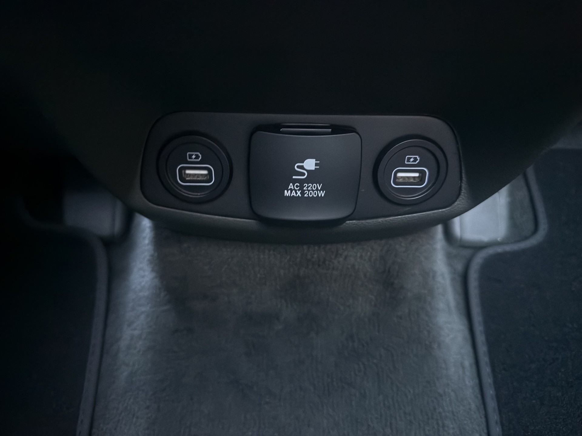 HYUNDAI Santa Fe 1.6 PHEV Ver.4WD-image-22