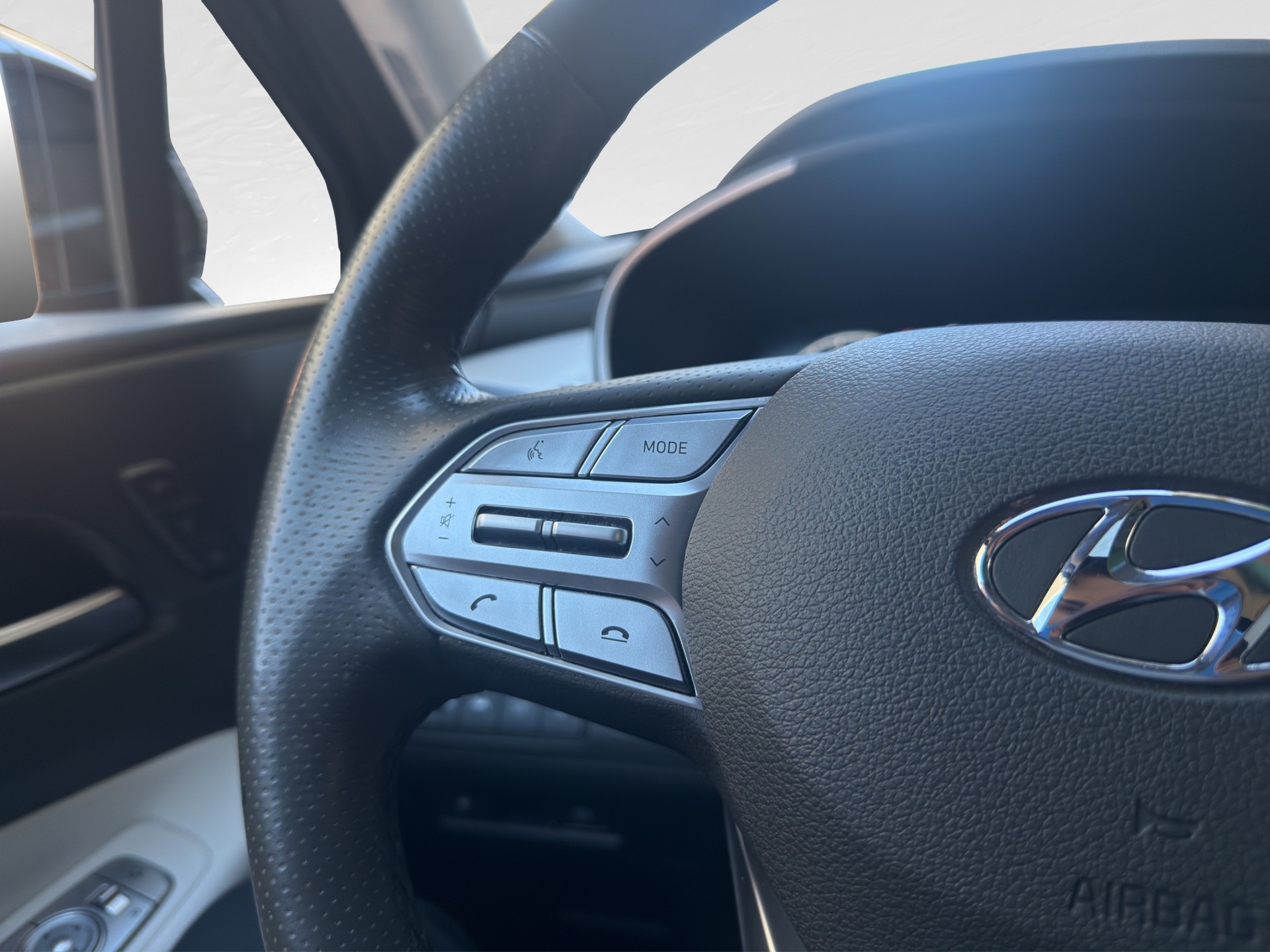 HYUNDAI Santa Fe 1.6 PHEV Ver.4WD-image-11