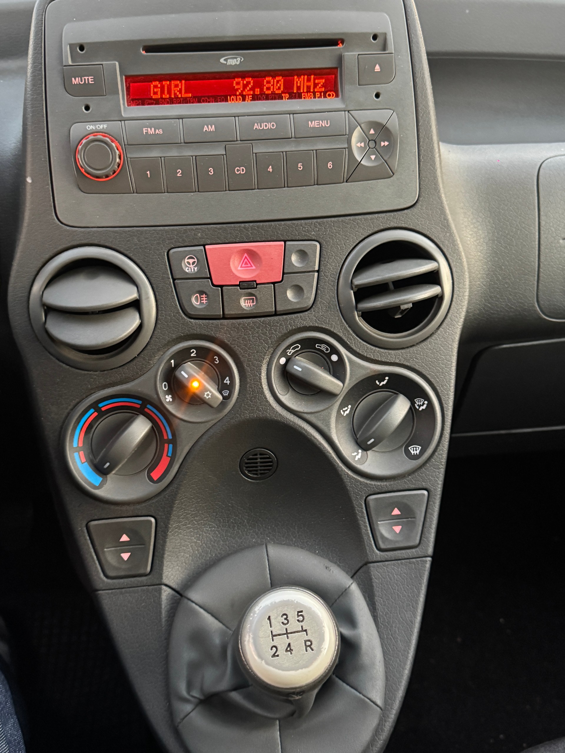 FIAT Panda 1.2 Climbing 4x4-image-11