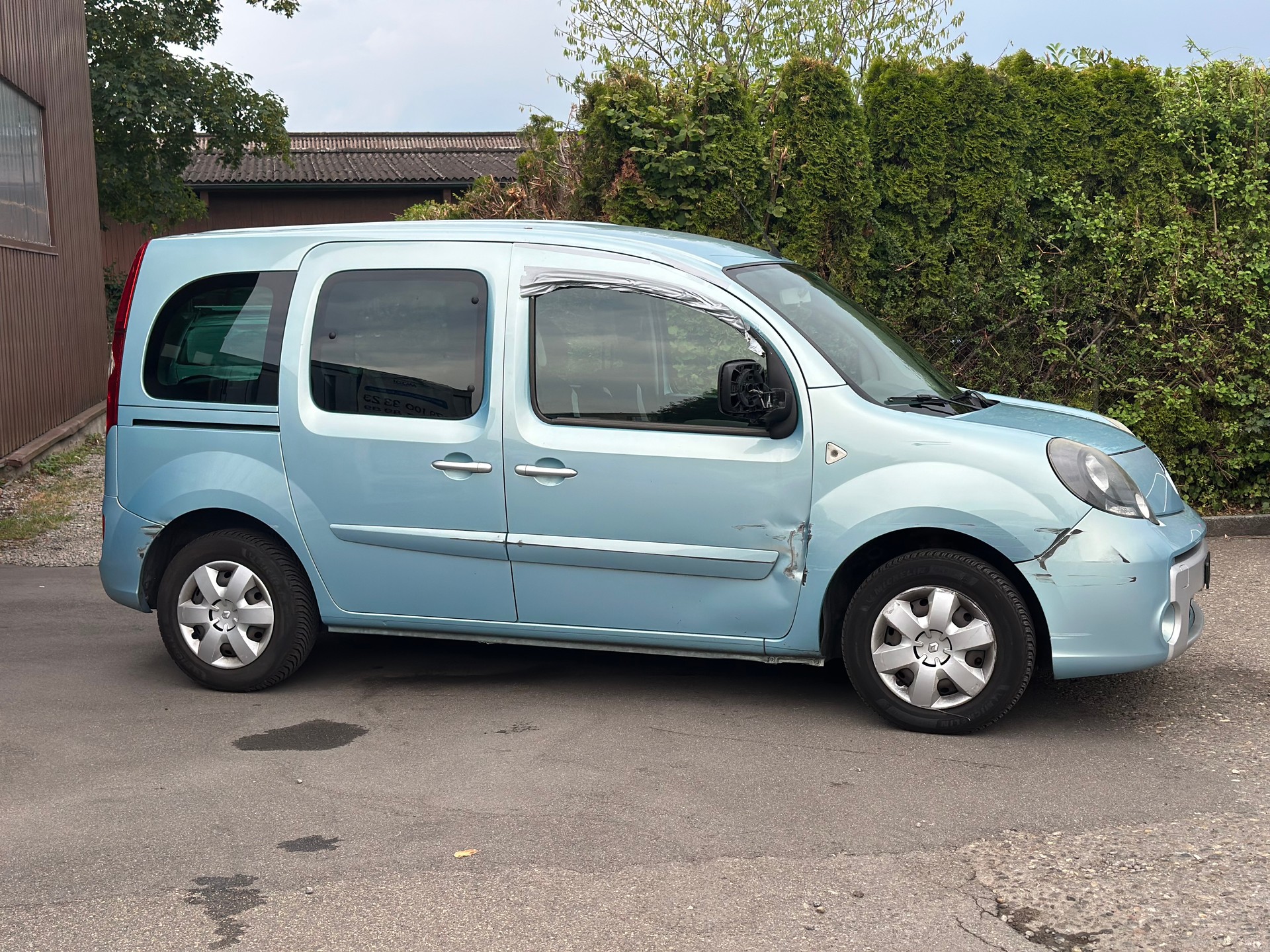 RENAULT Kangoo 1.5 dCi Dynamique-image-1