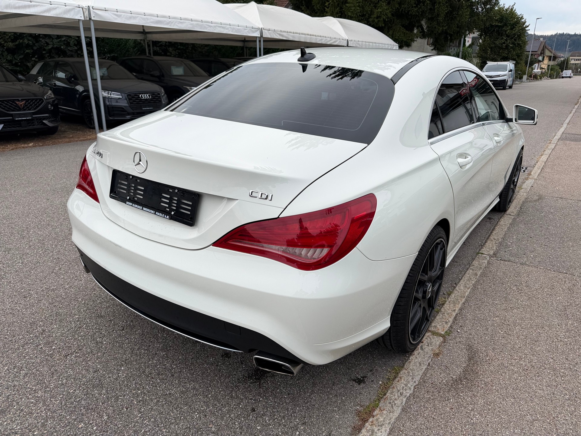 MERCEDES-BENZ CLA 200 CDI Night Star 7G-DCT-image-3