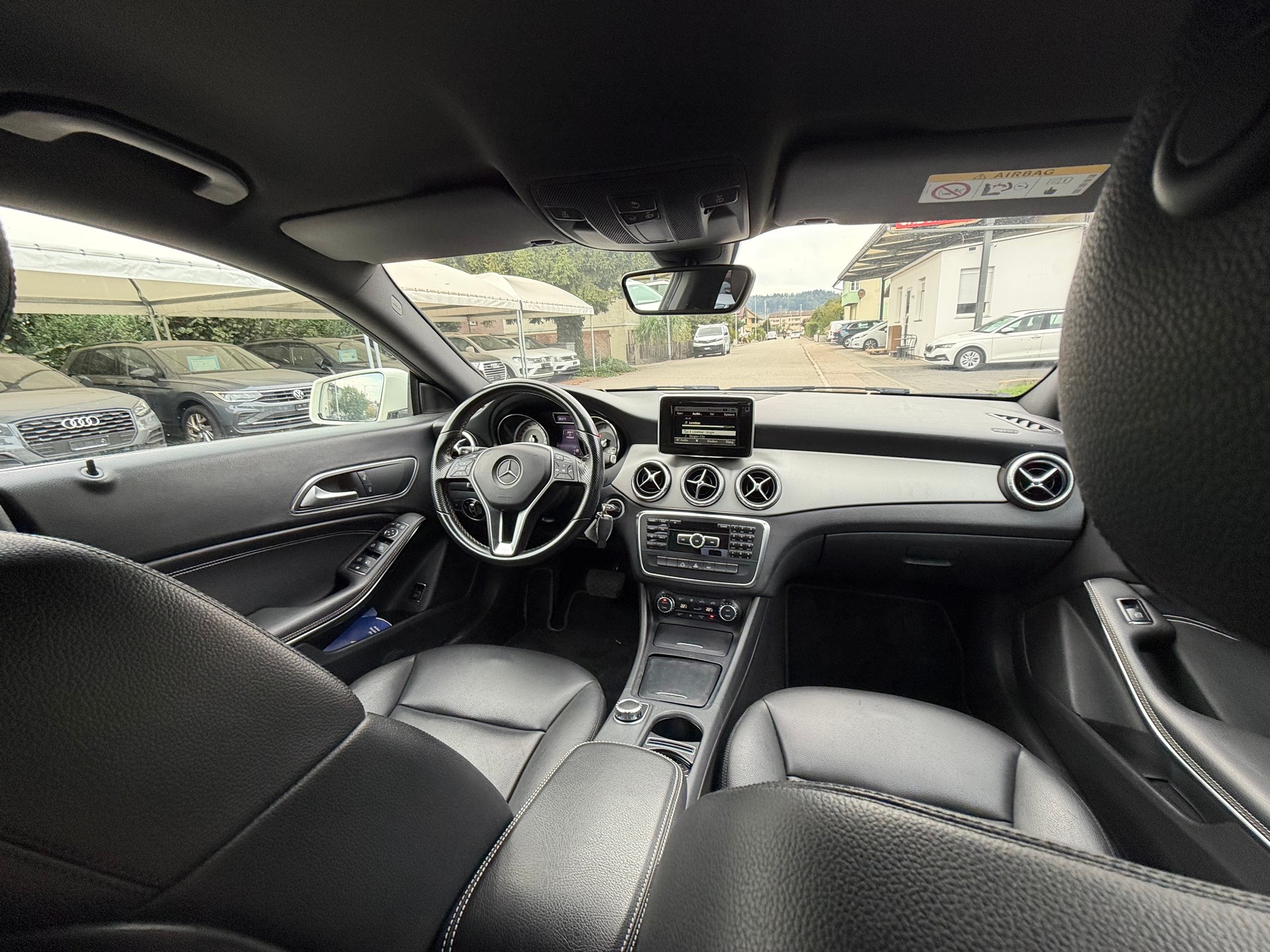MERCEDES-BENZ CLA 200 CDI Night Star 7G-DCT-image-8