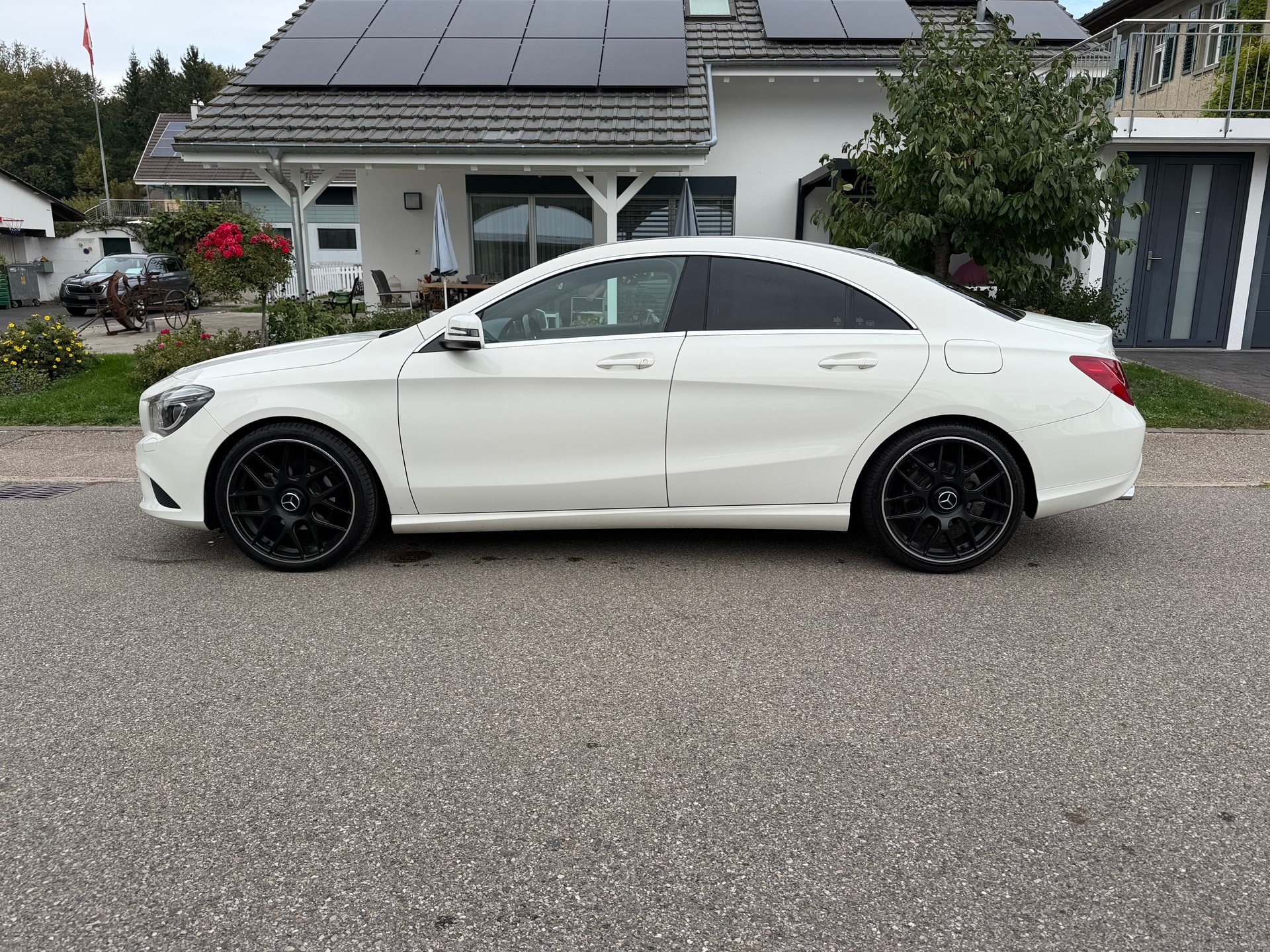 MERCEDES-BENZ CLA 200 CDI Night Star 7G-DCT-image-7