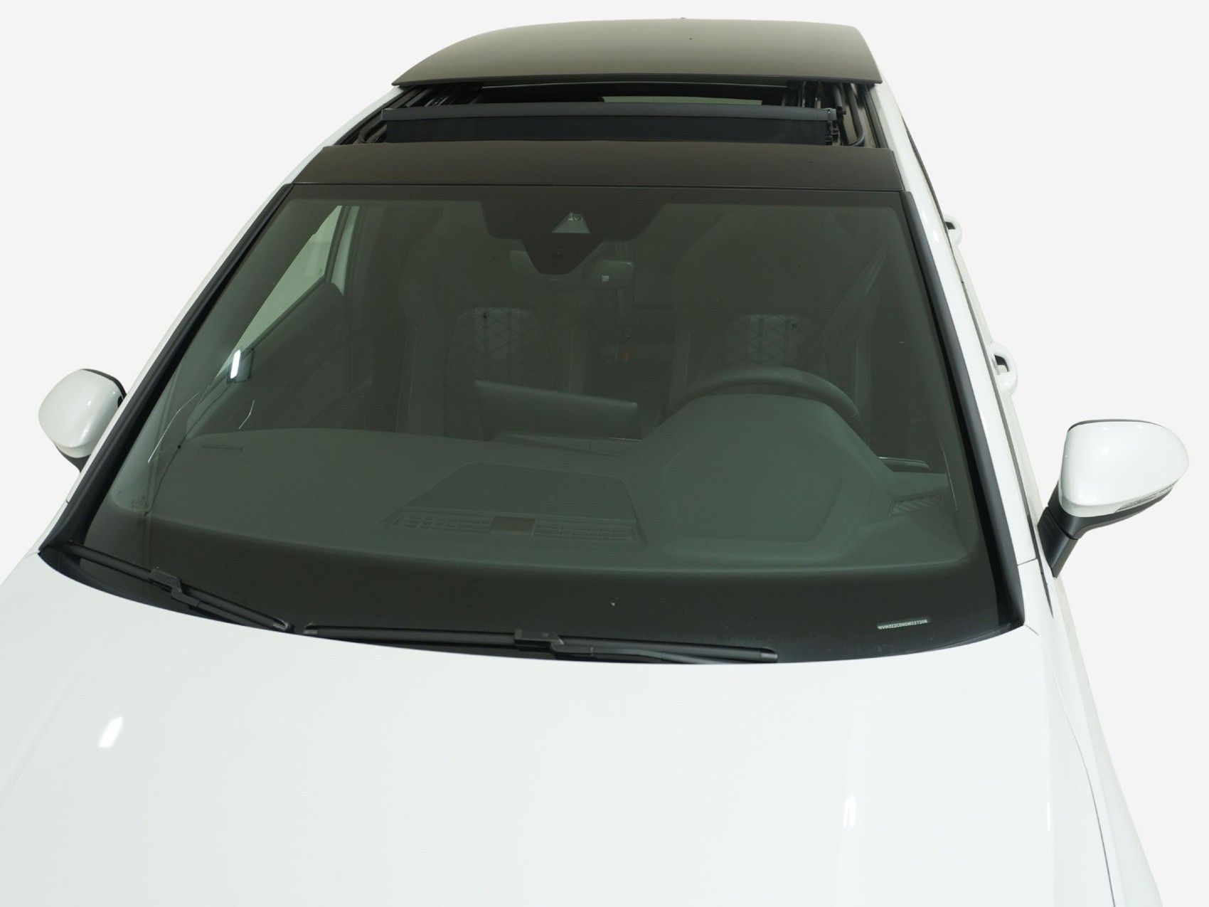 VW Golf VIII 1.5 eTSI R-Line DSG-image-24