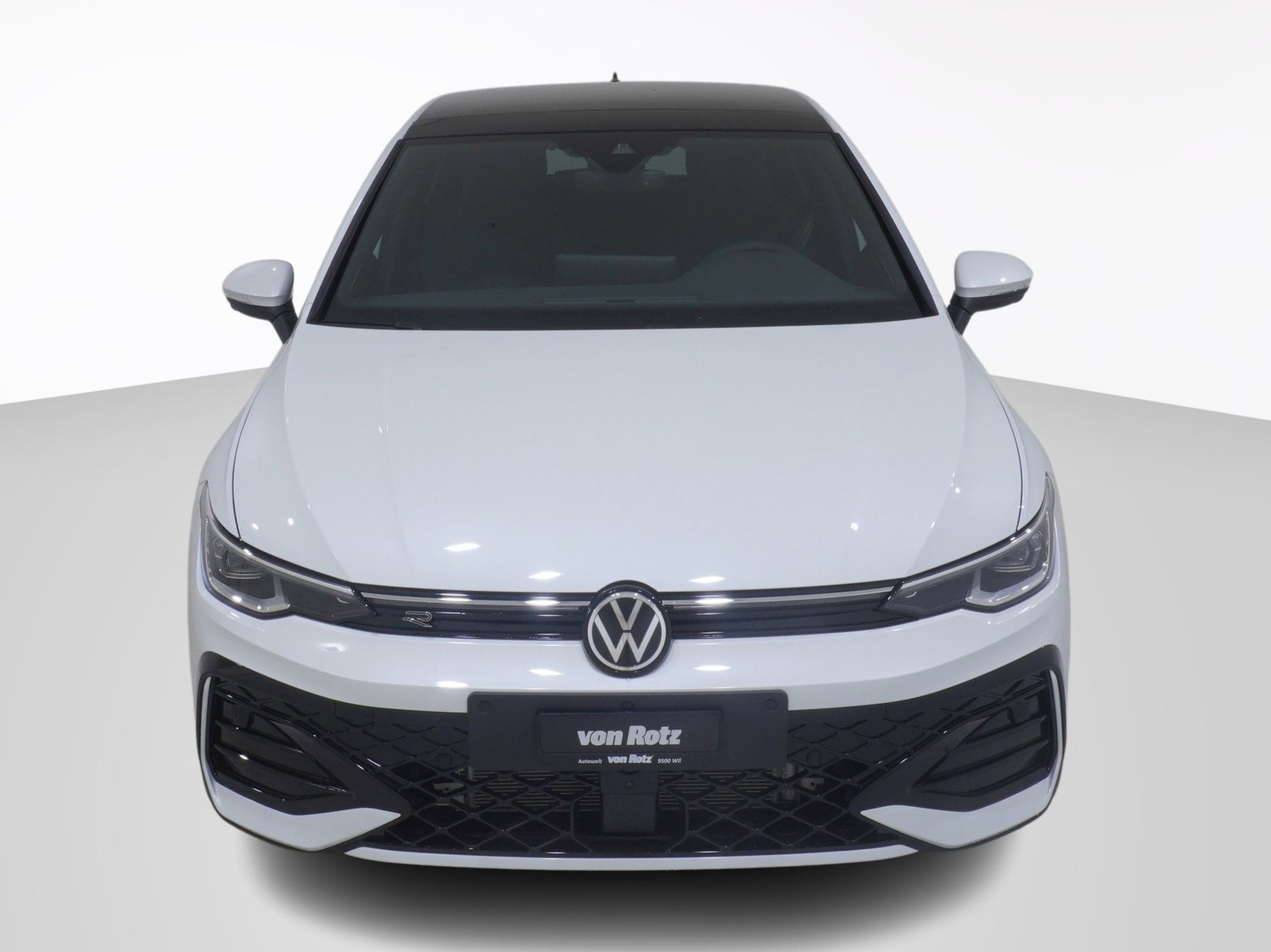 VW Golf VIII 1.5 eTSI R-Line DSG-image-6