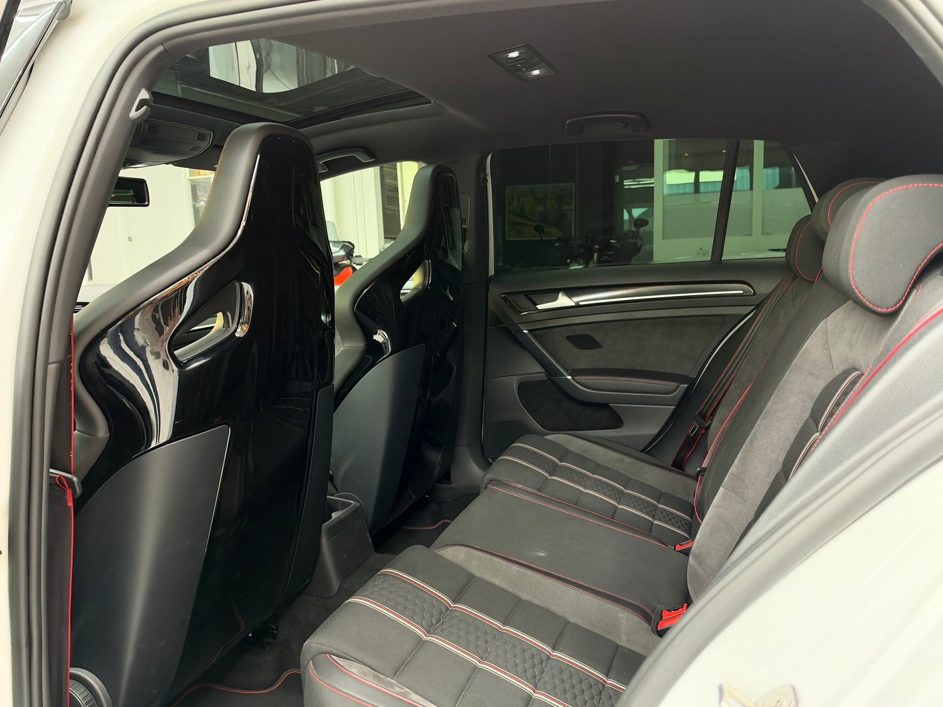 VW Golf VII 2.0 TSI GTI Clubsport DSG-image-13