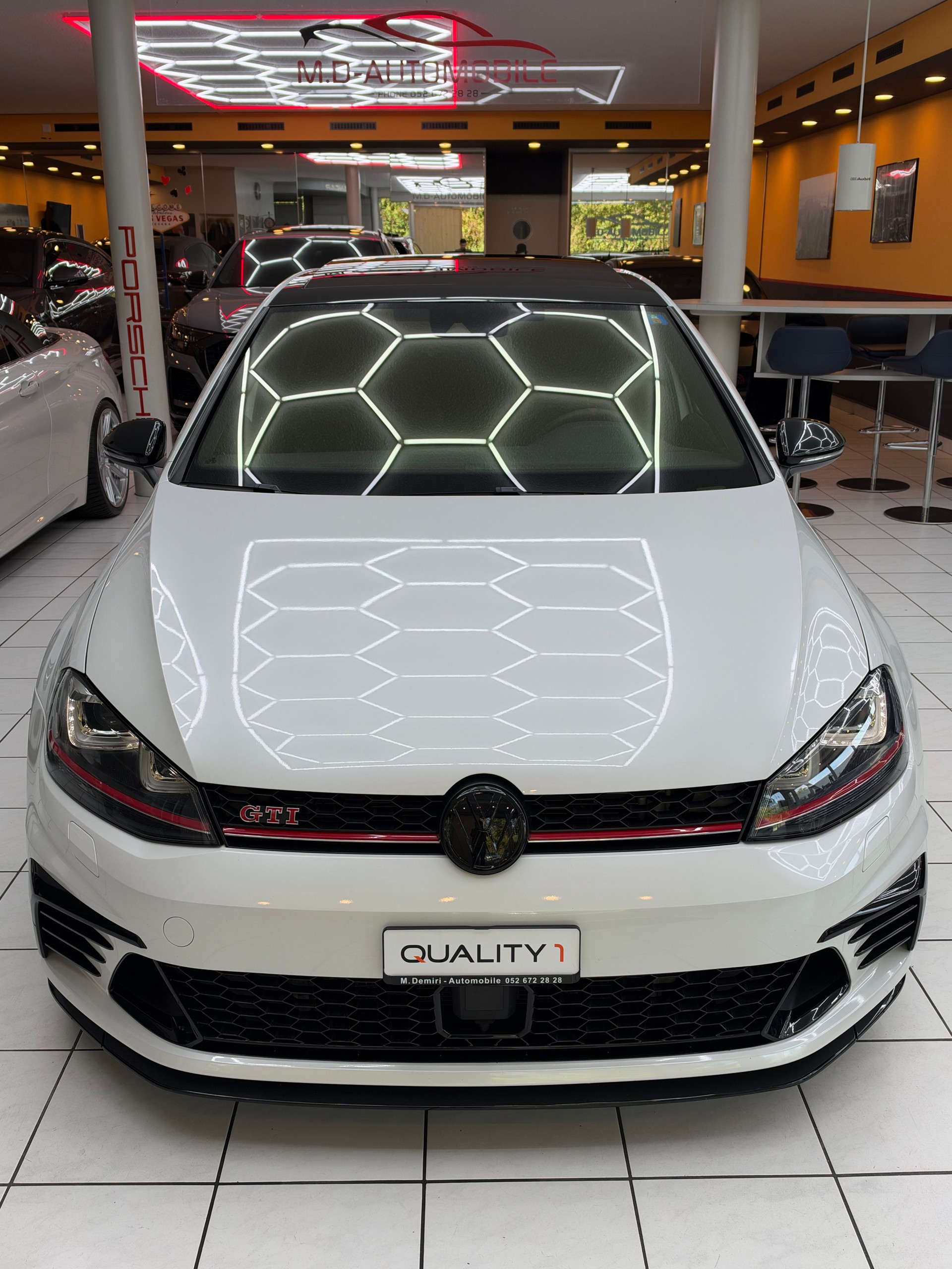 VW Golf VII 2.0 TSI GTI Clubsport DSG-image-3