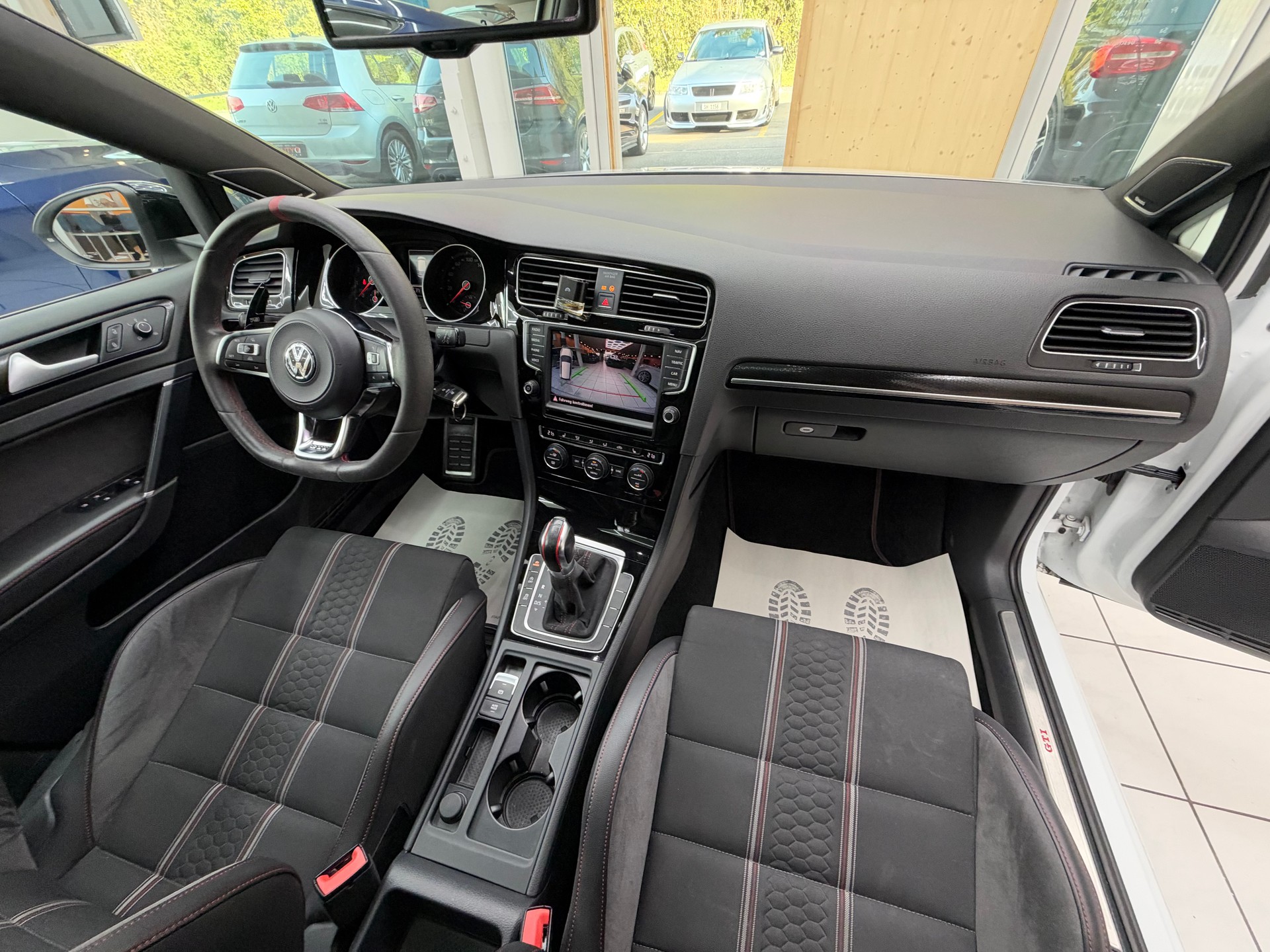 VW Golf VII 2.0 TSI GTI Clubsport DSG-image-14