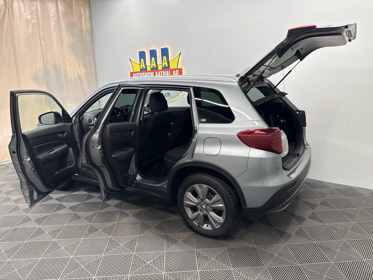 SUZUKI Vitara 1.0 Unico-image-10
